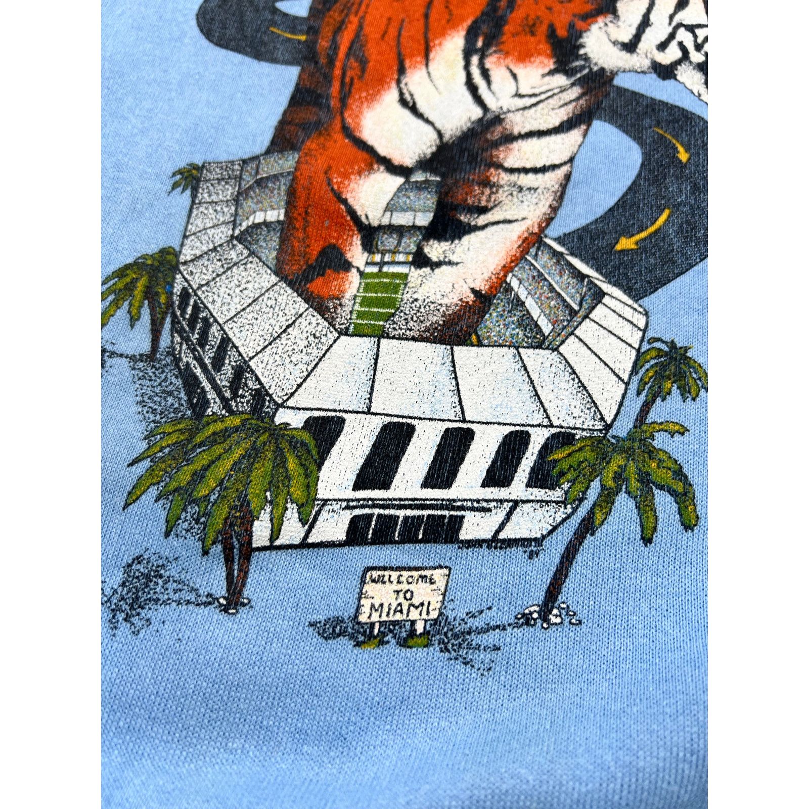Vintage Vintage 80’s Miami Bound Tiger crewneck unisex size Large Size US L / EU 52-54 / 3 - 11 Thumbnail