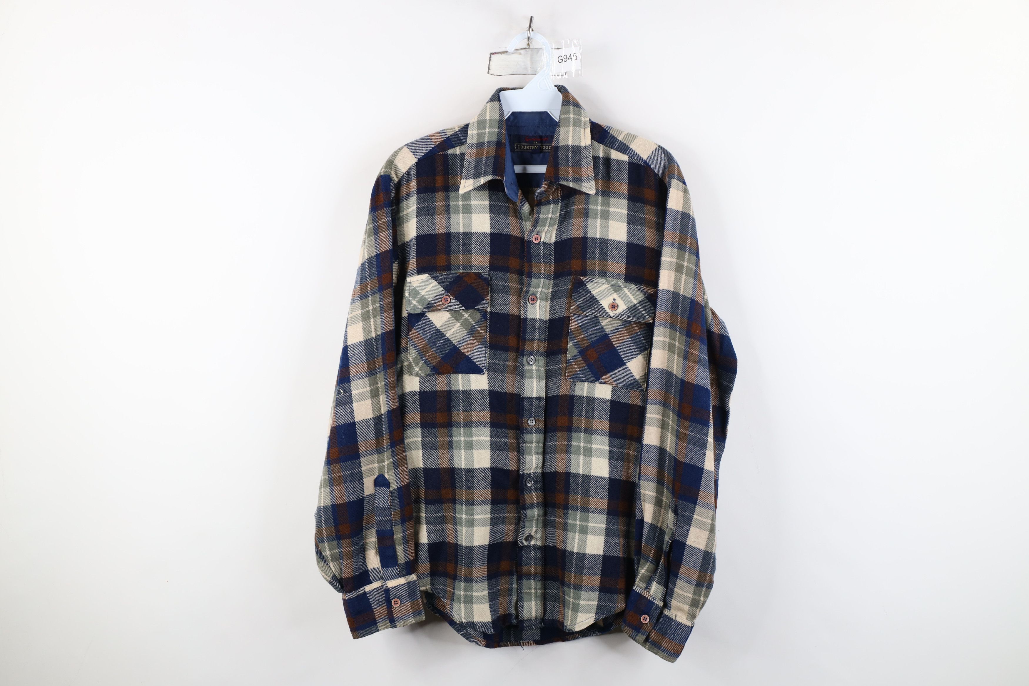 Vintage Vintage 70s Streetwear Knit Flannel Board Button Shirt Size US M / EU 48-50 / 2 - 1 Thumbnail
