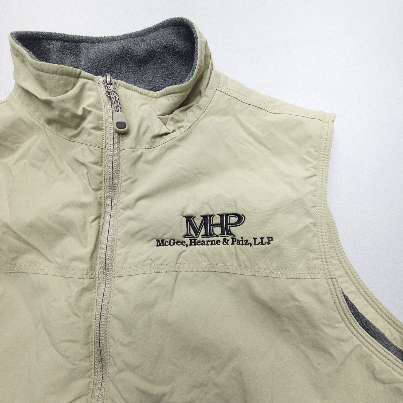 Vintage LL Bean Fleece Lined Winter Vest Mens Large Khaki Outdoor Travel Work Vest L.L. Bean Beige Regular Logo Mid-Length Zip Lined Solid Outdoor Vest Mens Size US L / EU 52-54 / 3 - 4 Thumbnail