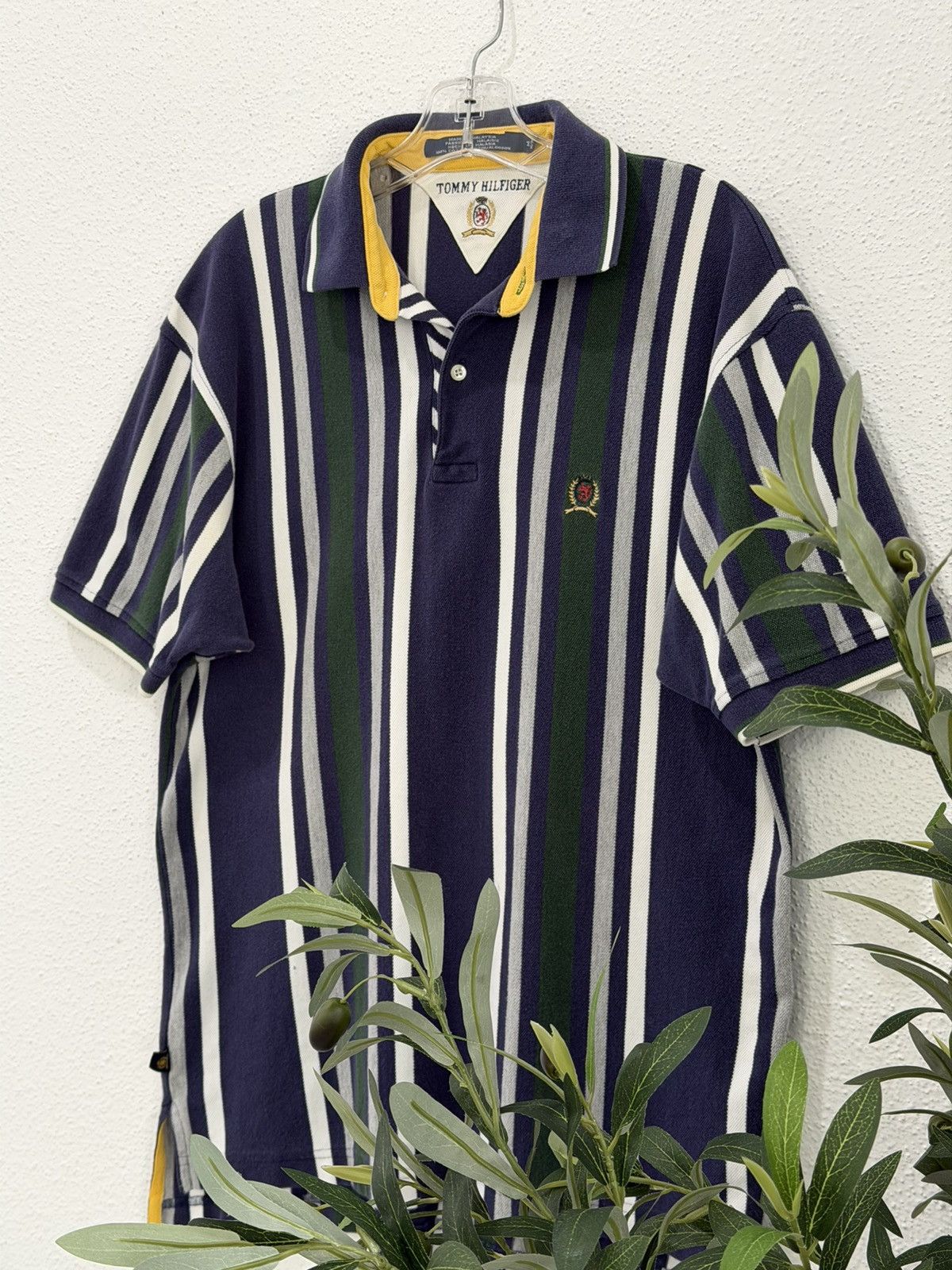 Tommy Hilfiger Vintage 90s Tommy Hilfiger Polo Shirt Mens M Striped Crest Size US M / EU 48-50 / 2 - 3 Thumbnail