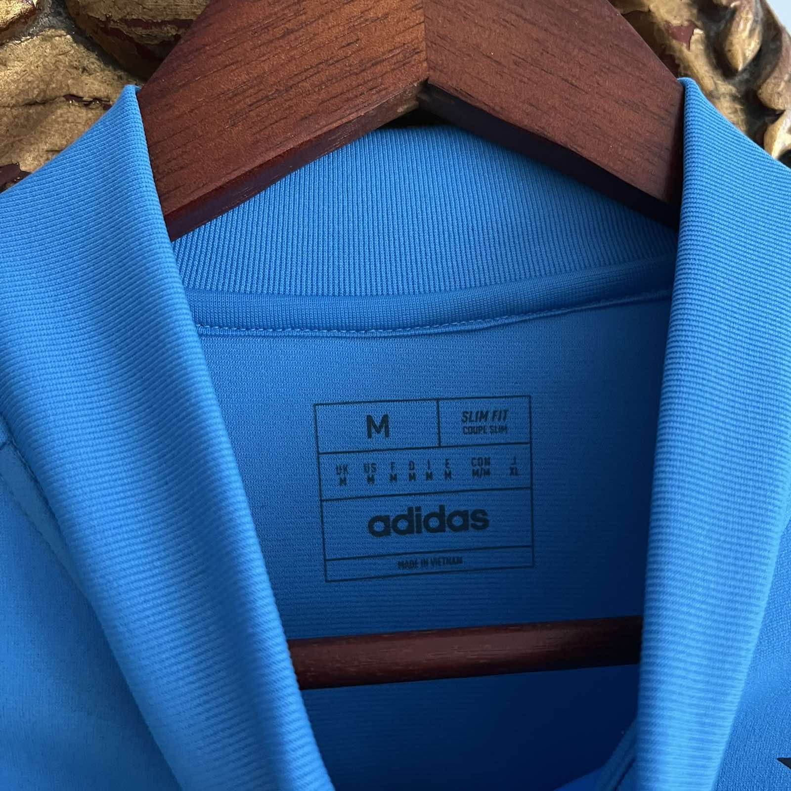 Adidas Adidas Argentina 2022 World Cup Away Soccer Jersey Sz M Size US M / EU 48-50 / 2 - 6 Thumbnail
