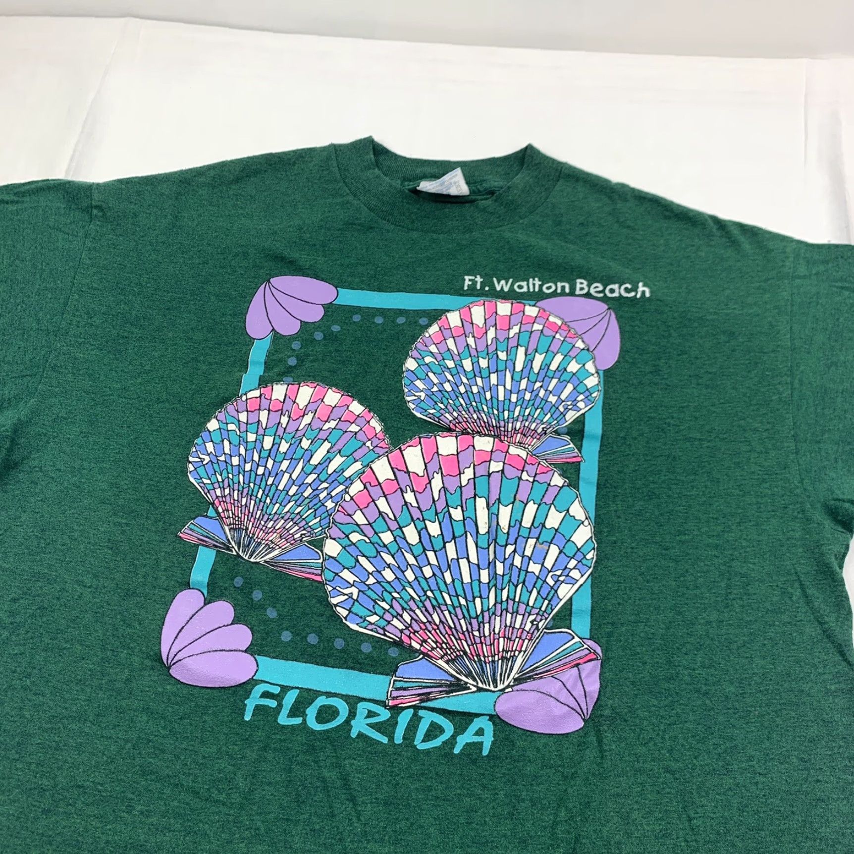 TEE JAYS VINTAGE Tee Jays Ft Walton Beach Florida T-Shirt Adult XL Green 90s Ocean Mens Size US XL / EU 56 / 4 - 5 Thumbnail