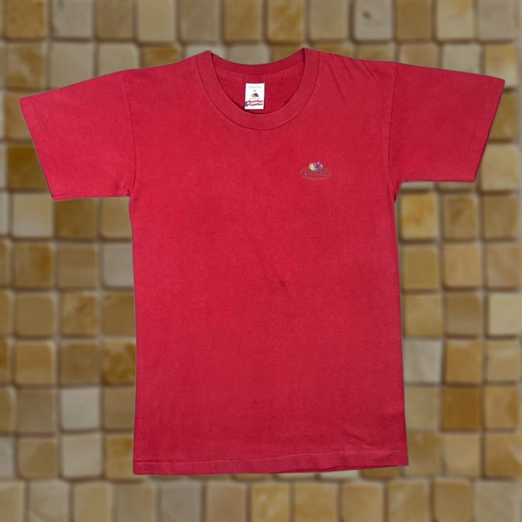 Fruit Of The Loom VINTAGE Fruit Of The Loom Mini Logo Graphic Red Single Stitch T-Shirt Small Size US S / EU 44-46 / 1 - 1 Thumbnail