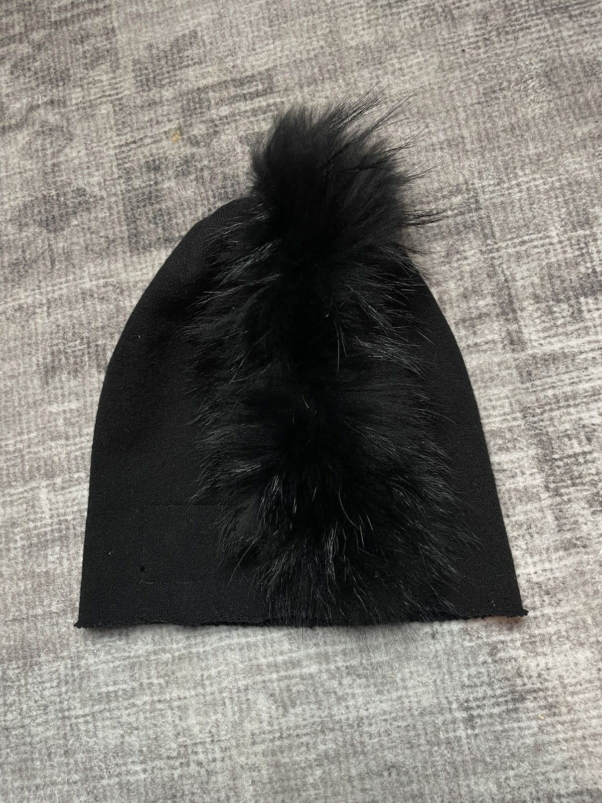 If Six Was Nine L.G.B. Le Grande Bleu Racoon Rabbit Fur Mohawk Beanie White Size ONE SIZE - 1 Thumbnail
