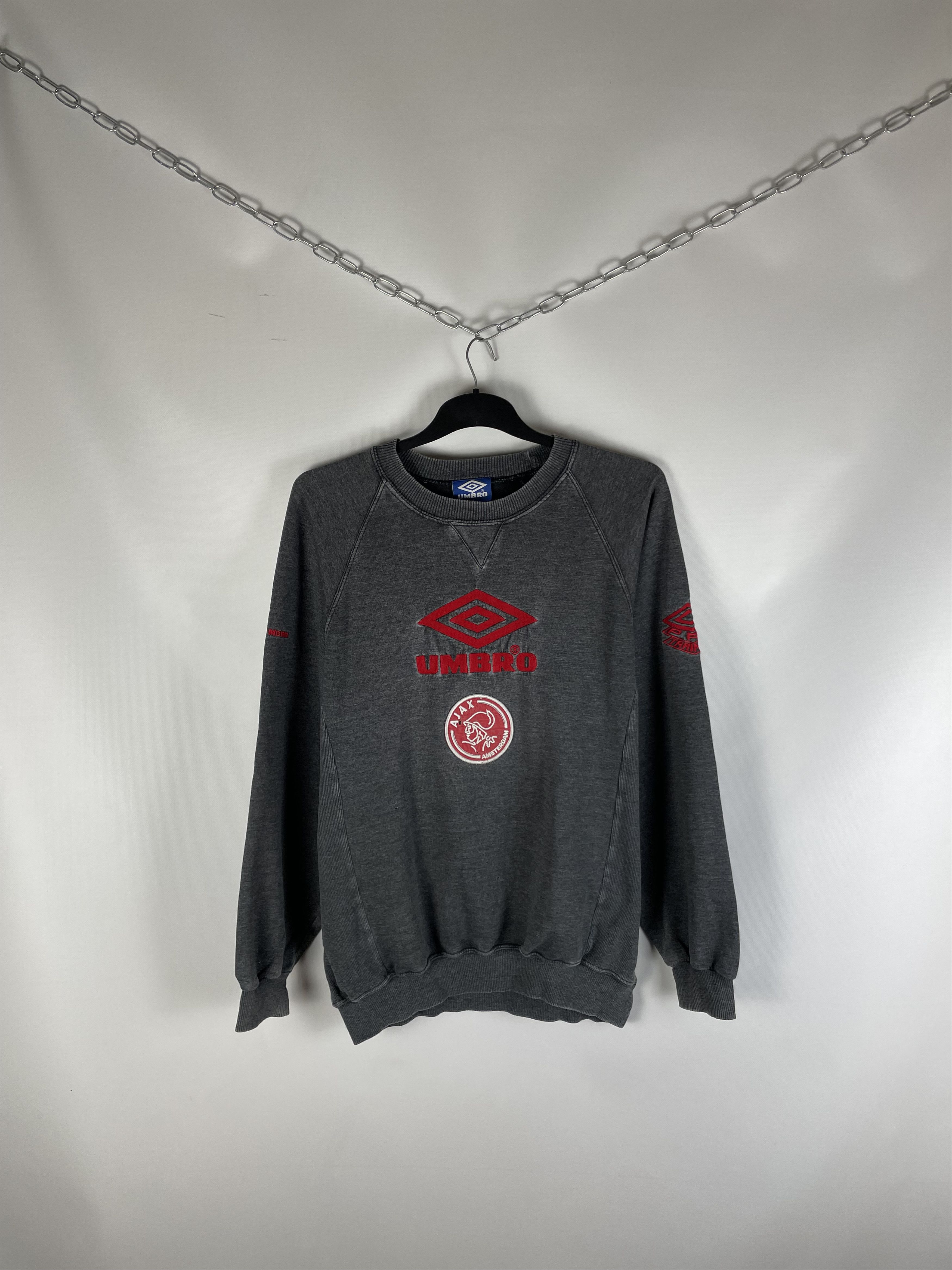 Umbro Vintage Umbro Ajax Amsterdam Training Sweatshirt Size US XL / EU 56 / 4 - 1 Thumbnail