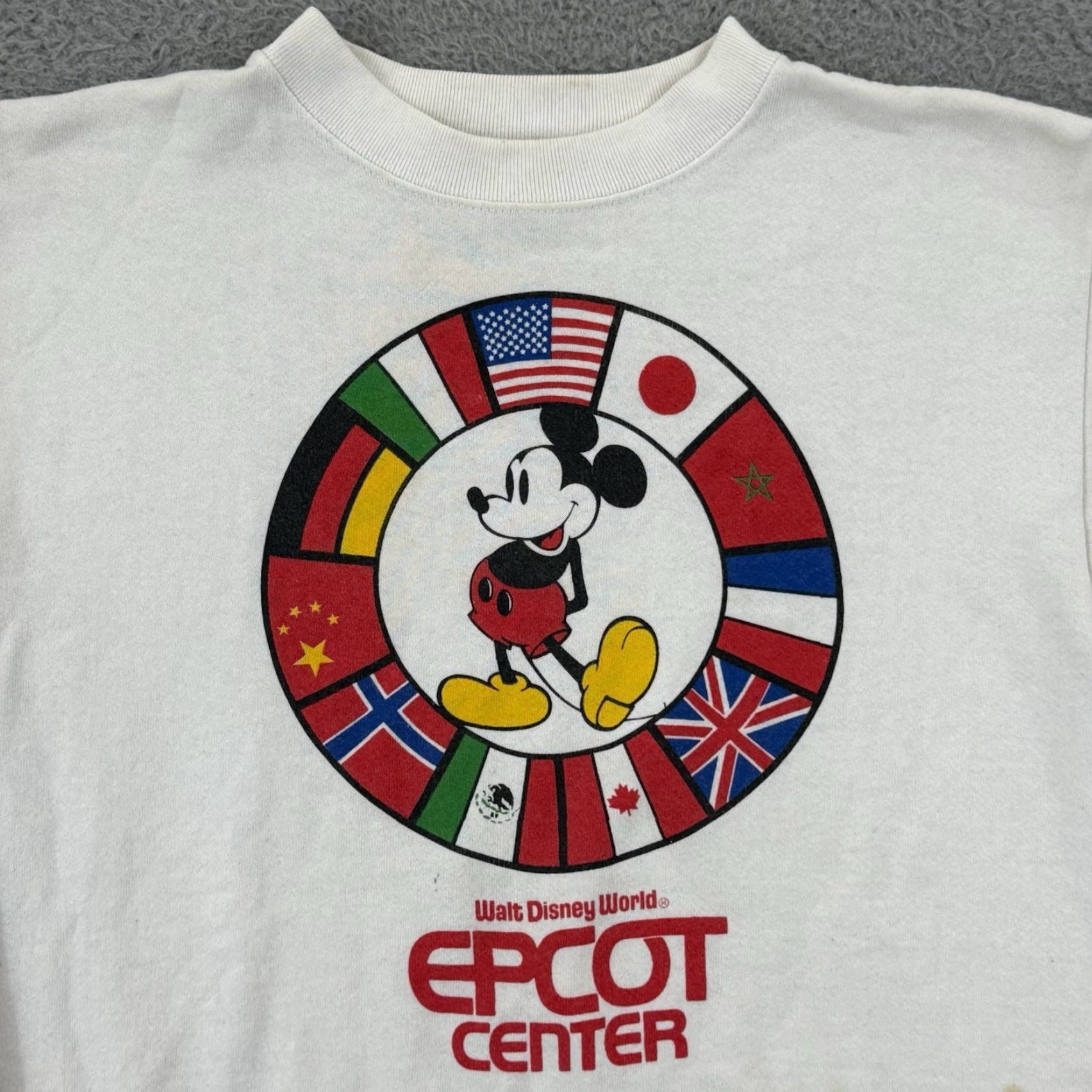Disney VINTAGE Disney Walt Disney World Epcot Center Sweatshirt Adult Medium White Mickey Mouse 80s 90s Graphic Print Logo Pullover Crew Neck Regular Mens Size US M / EU 48-50 / 2 - 3 Thumbnail