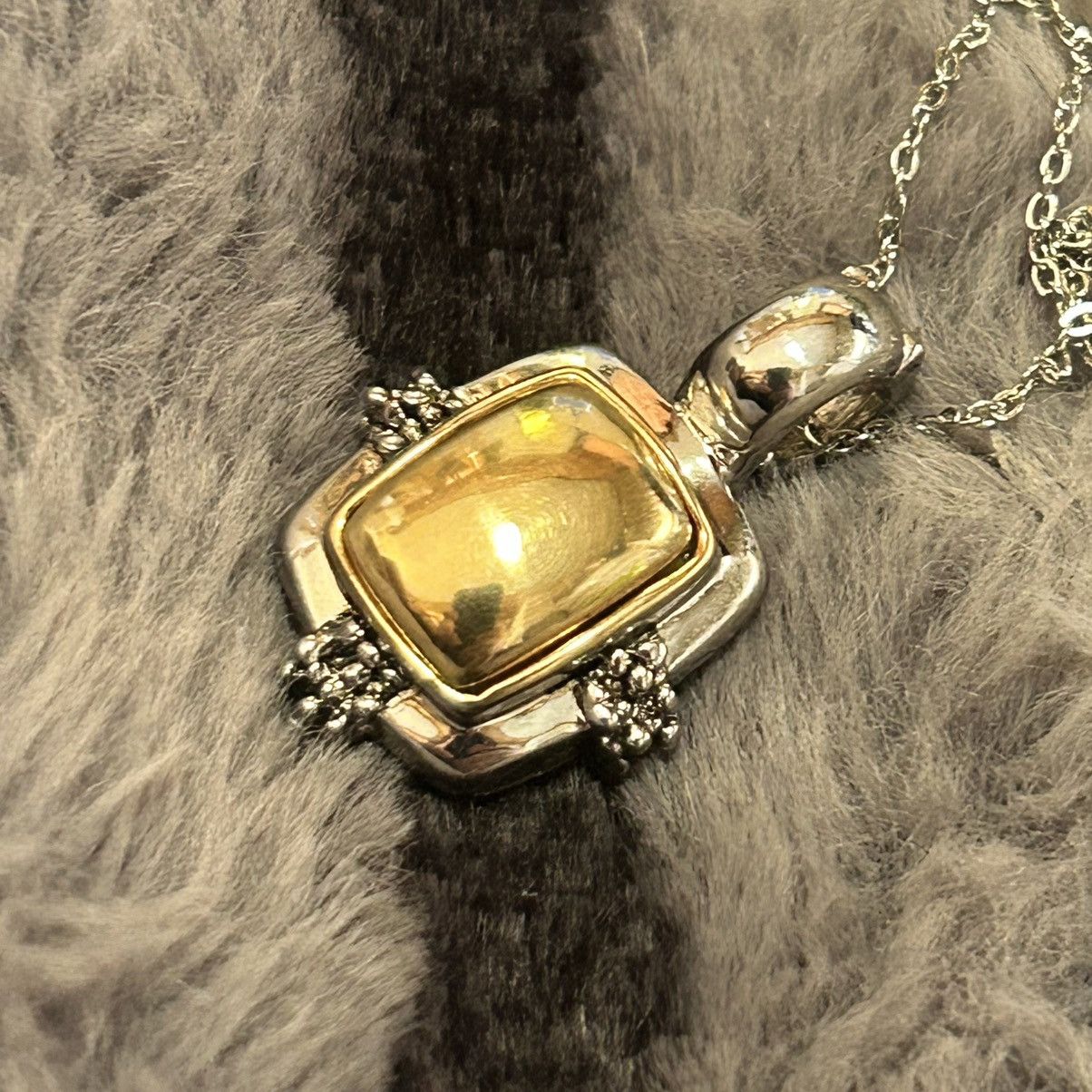 Vintage Vintage 80s dual tone snap bale pendant on chain necklace Size ONE SIZE - 9 Thumbnail