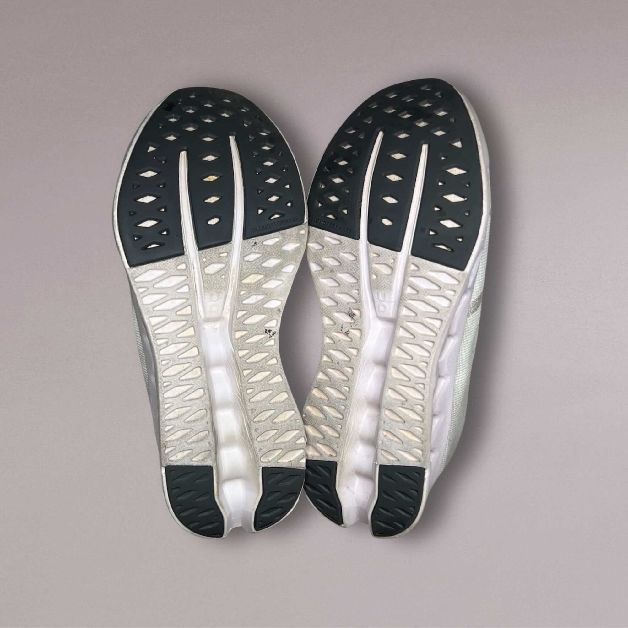 On On Cloudsurfer Womens Running Shoes Size 7.5 White Lightweig Size US 7.5 / IT 37.5 - 7 Thumbnail