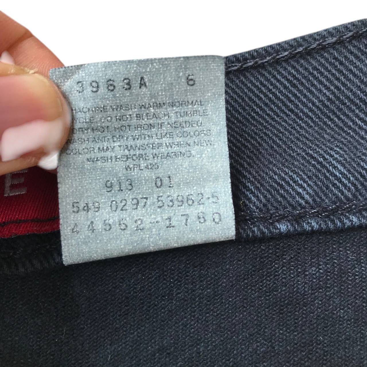 Levi's Vintage Clothing VINTAGE LEVIS 90S SILVERTAB LOOSE DISTRESSED JEAN W31X32" Size US 31 - 8 Thumbnail
