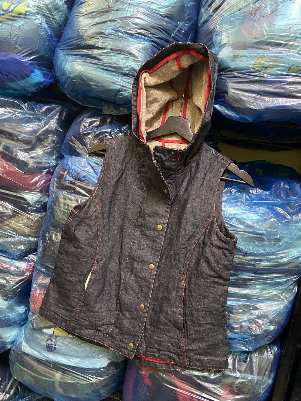 Japanese Brand VINTAGE COOMB DENIM VEST HOODIE Size M / US 6-8 / IT 42-44 - 2 Thumbnail