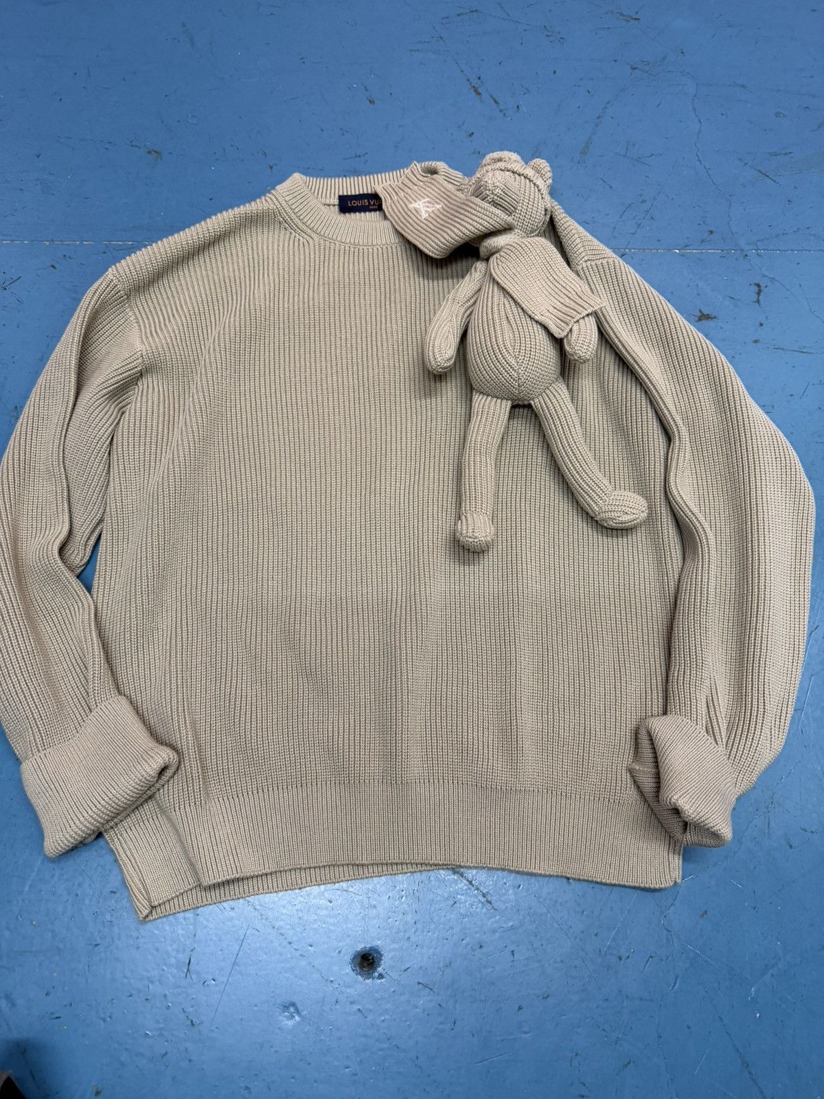 Louis Vuitton LOUIS VUITTON TEDDY SWEATER Size US XXL / EU 58 / 5 - 1 Thumbnail