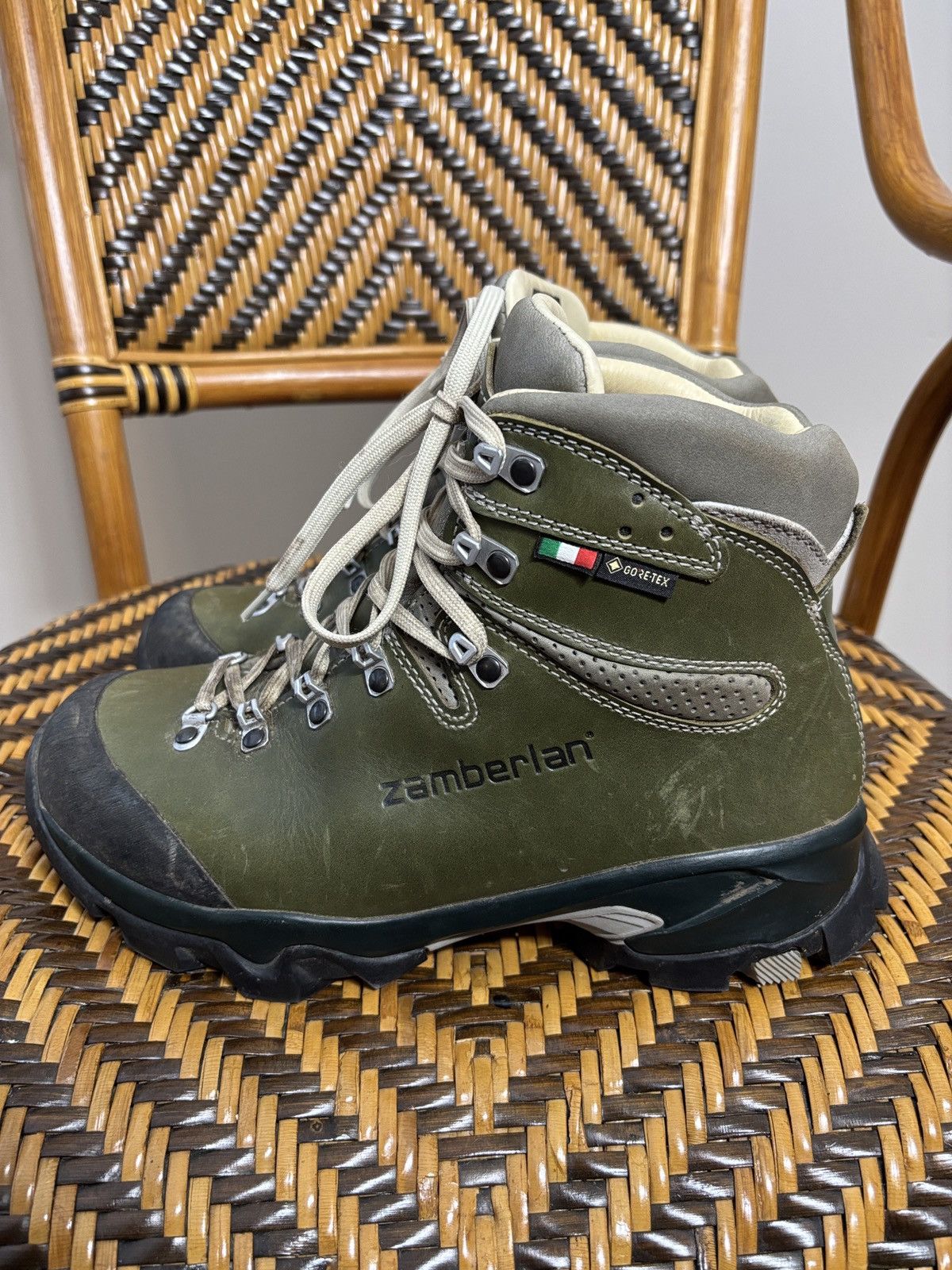 Other Zamberlan 1996 Vioz Lux GTX RR Leather Hiking Boots 39 6M/7W Size US 6 / EU 39 - 3 Thumbnail