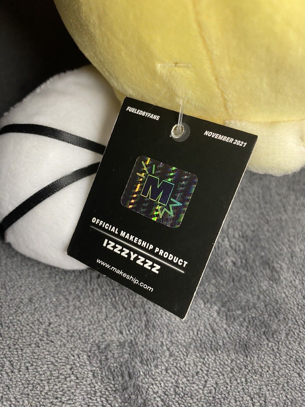 Other Makeship Izzzyzzz plush Izzy GITD YT ONLY 400 RARE NWT Size ONE SIZE - 5 Thumbnail