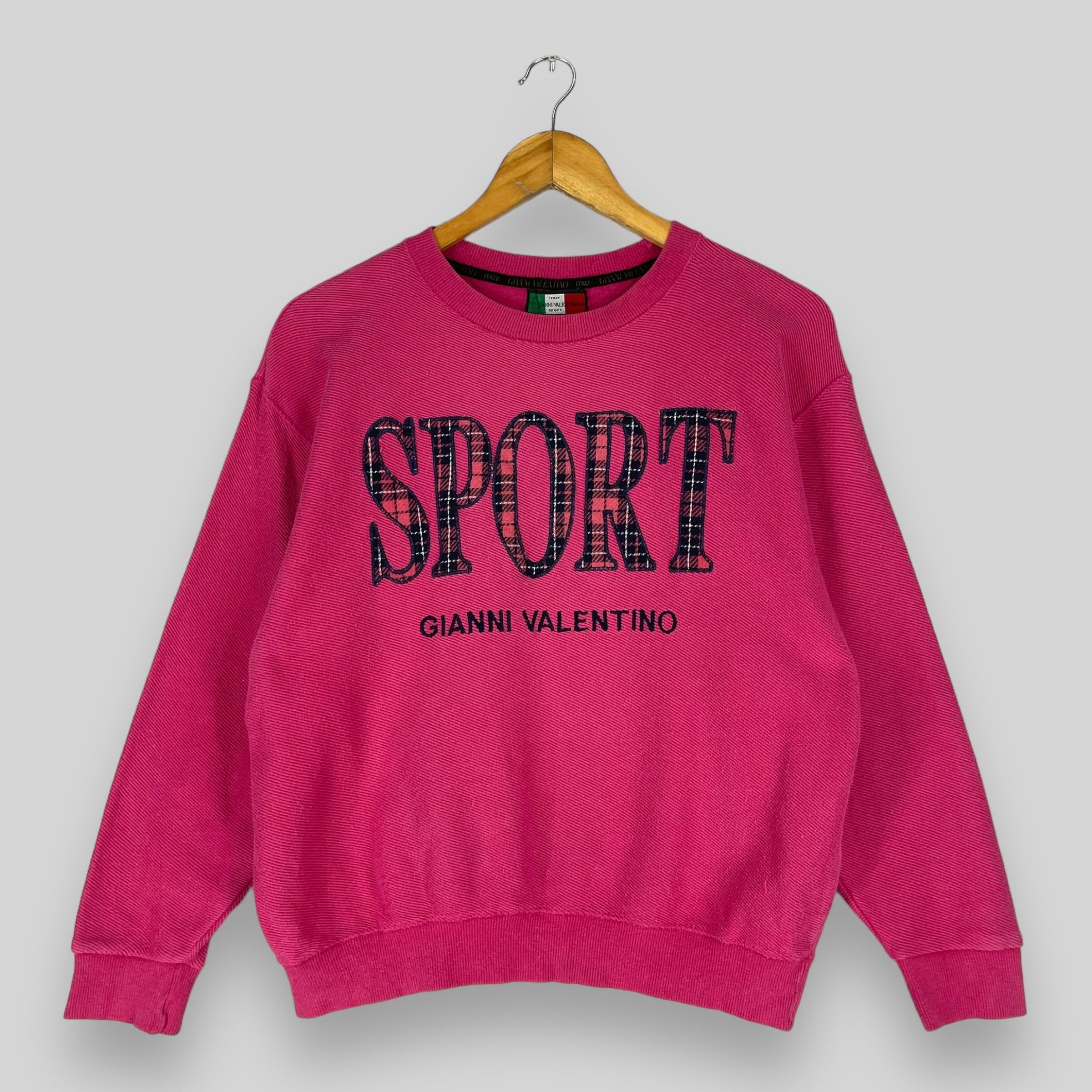 Designer × Japanese Brand × Vintage Vintage GIANNI VALENTINO Spellout Embroidery Sweatshirt Size M / US 6-8 / IT 42-44 - 1 Thumbnail