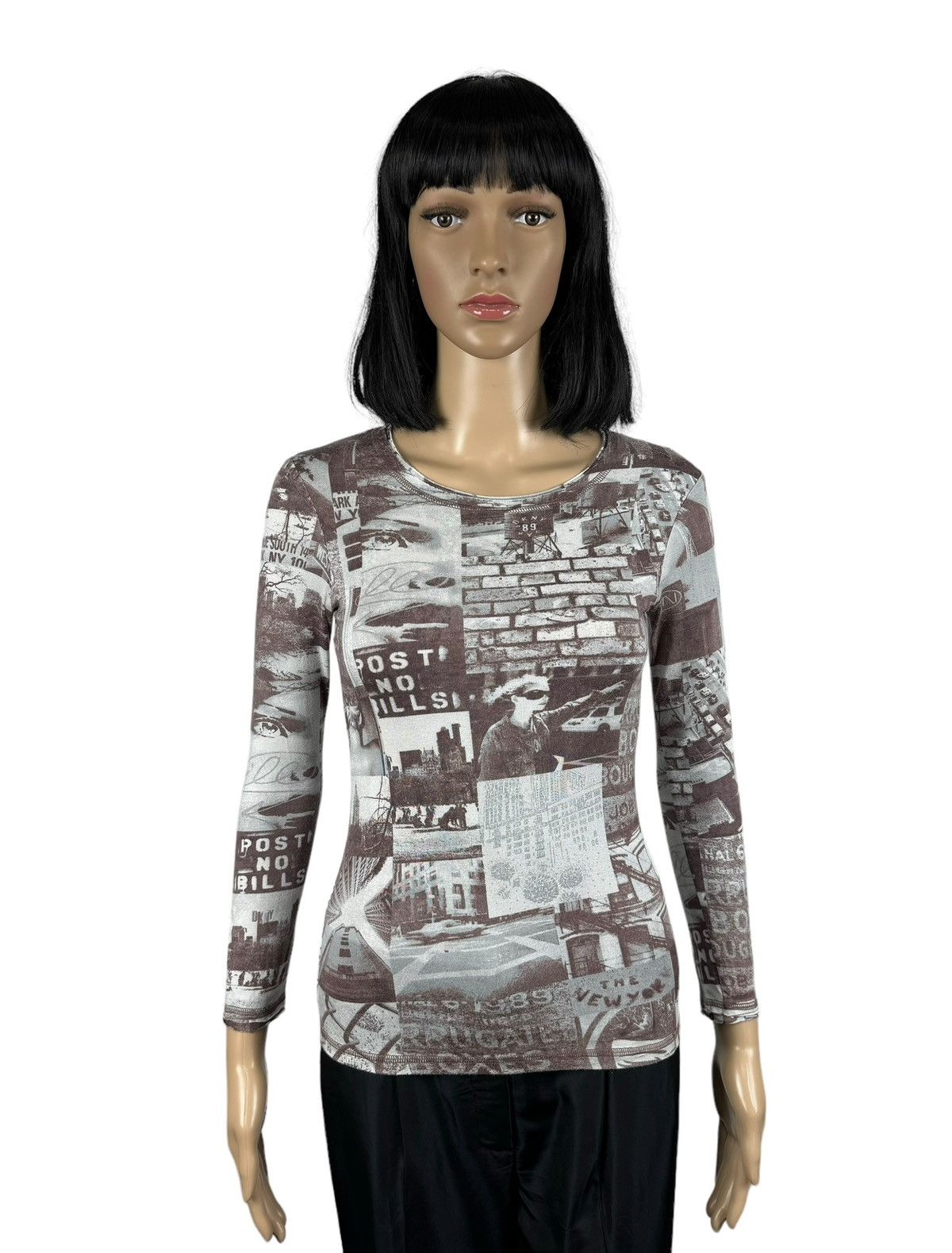 DKNY Newspaper Printed Stretch Blouse size 10