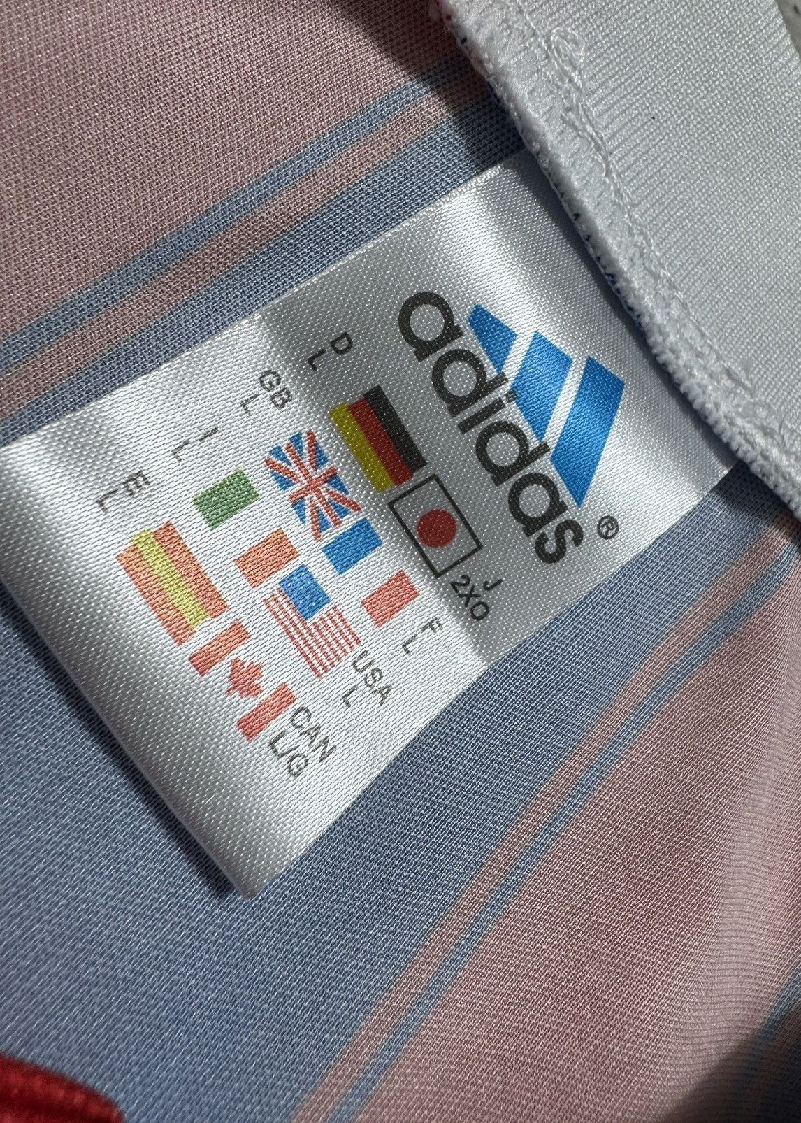 Adidas Adidas FC Bayern Munich 1995/1997 Vintage Soccer Jersey Size US L / EU 52-54 / 3 - 5 Thumbnail
