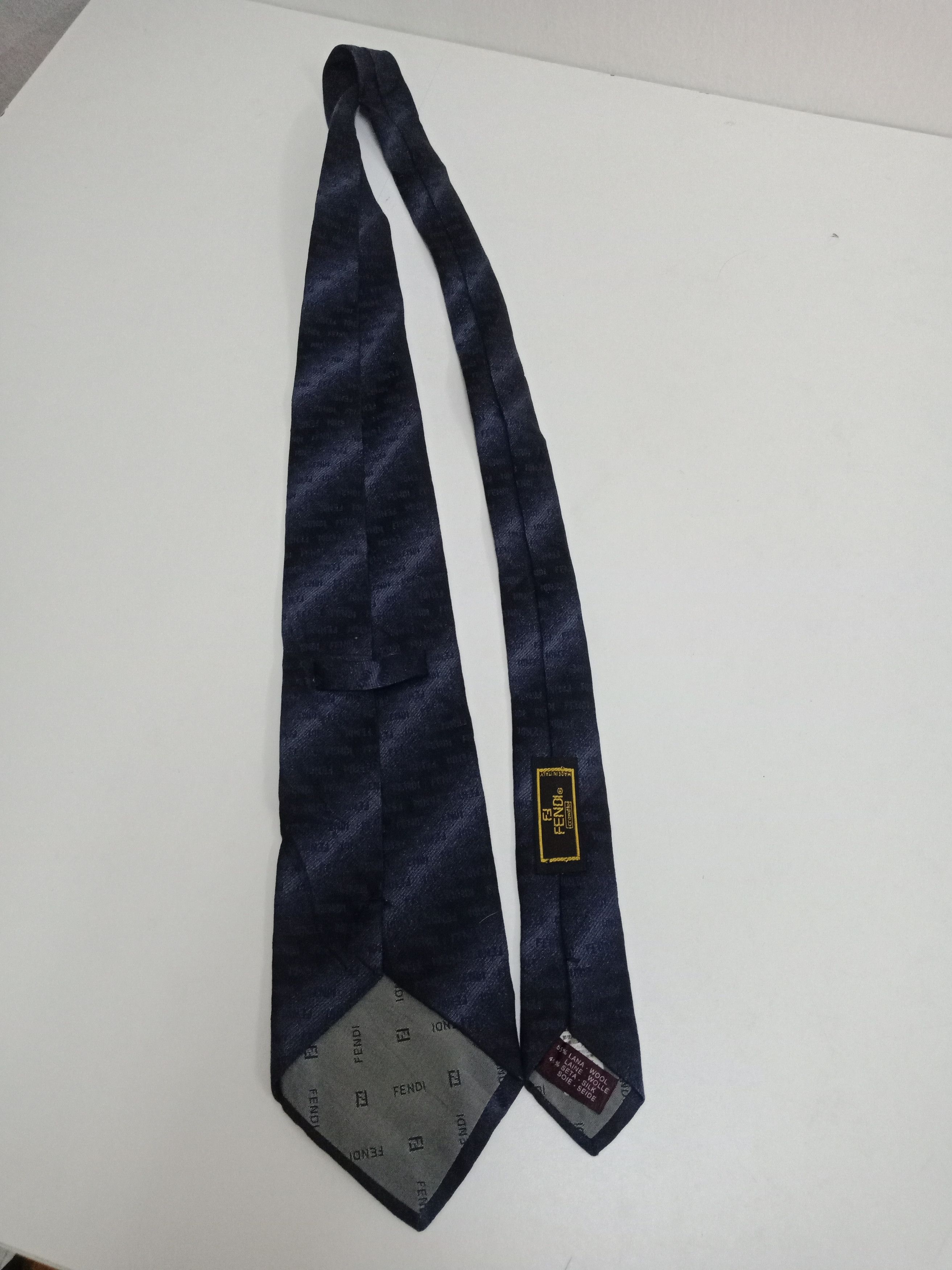 Fendi Fendi Monogram Made in Italy Size ONE SIZE - 2 Thumbnail