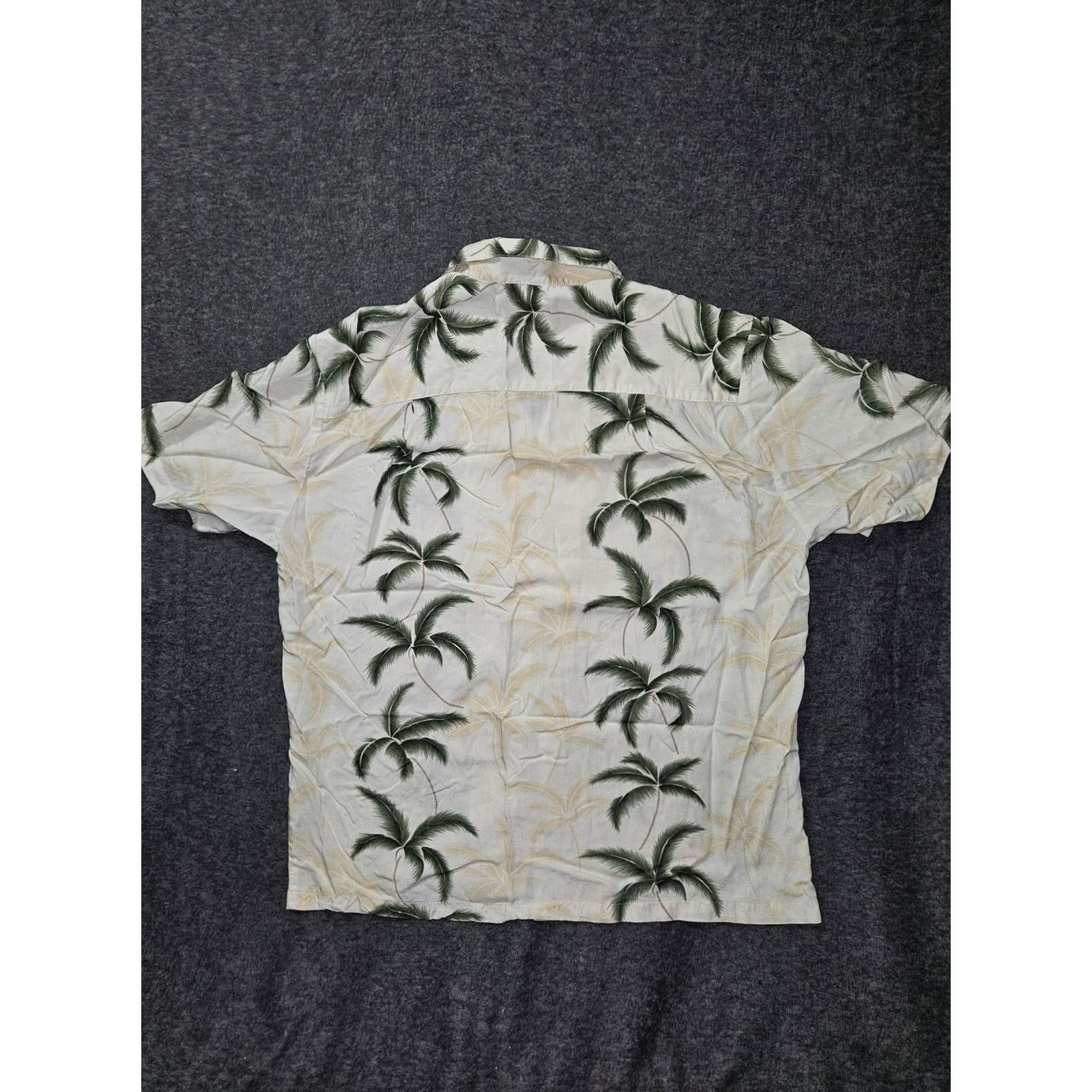 Paradise Found VINTAGE Paradise Found Shirt Mens Large White Green Palm Tree Hawaiian Aloha Pocket Shirt Mens Large White Green Palm Tree Hawaiian Aloha Pocket Size US L / EU 52-54 / 3 - 7 Thumbnail