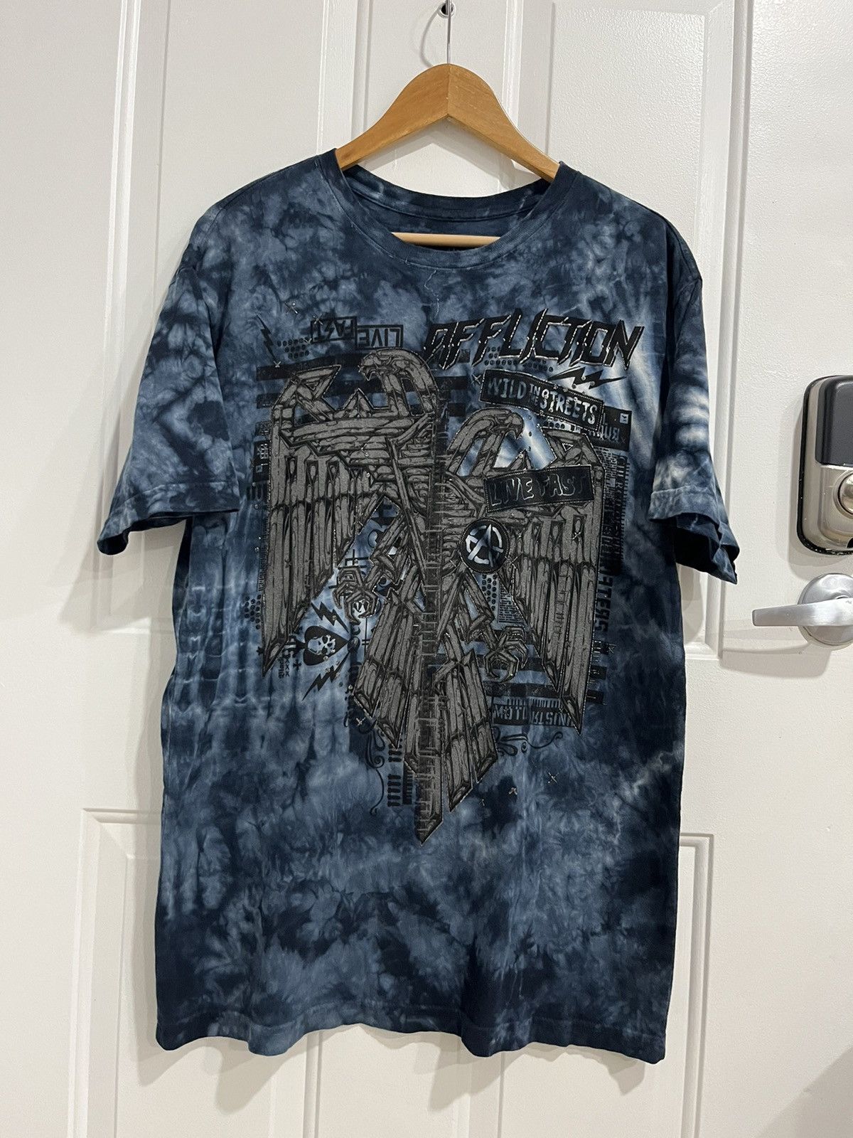 image of Y2K Affliction Mma Elite Punk Goth Grunge Wings Skull Tee XL in Blue, Men's