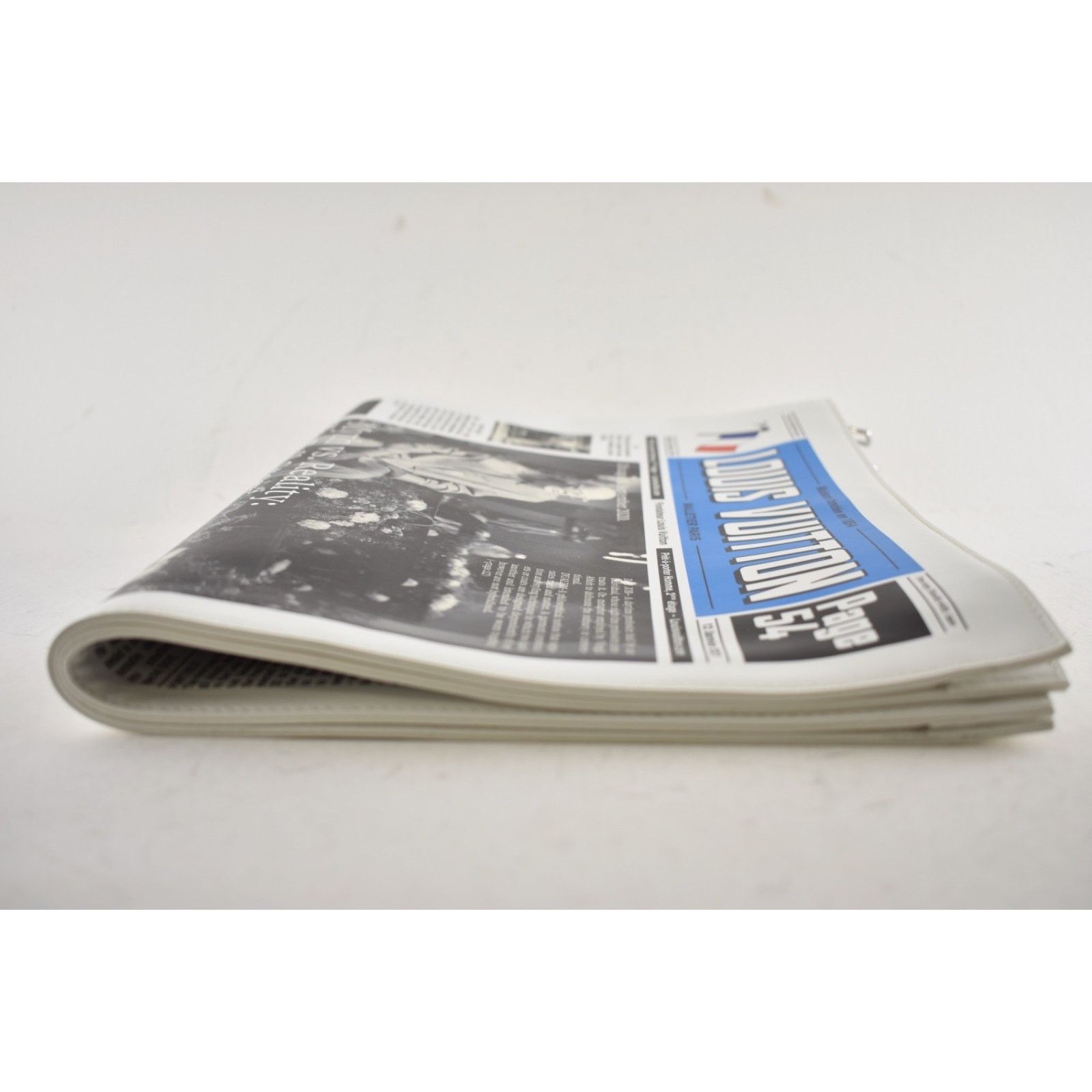 Louis Vuitton Newspaper Pouch Leather Tourist Purist Virgil Clutch Bag Size ONE SIZE - 12 Thumbnail