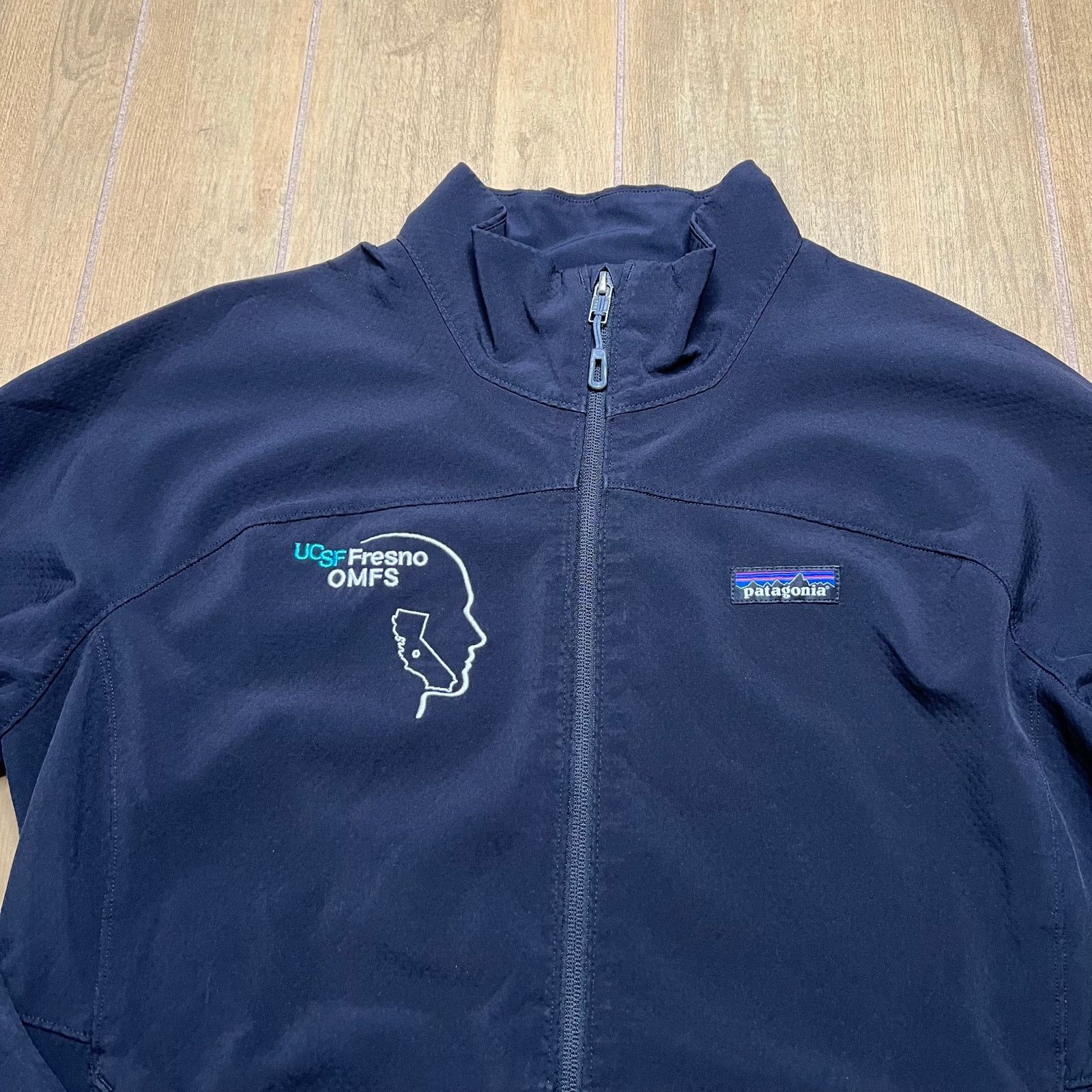 Patagonia Patagonia Womens L Full Zip Softshell Jacket UCSF OMFS Size L / US 10 / IT 46 - 2 Thumbnail