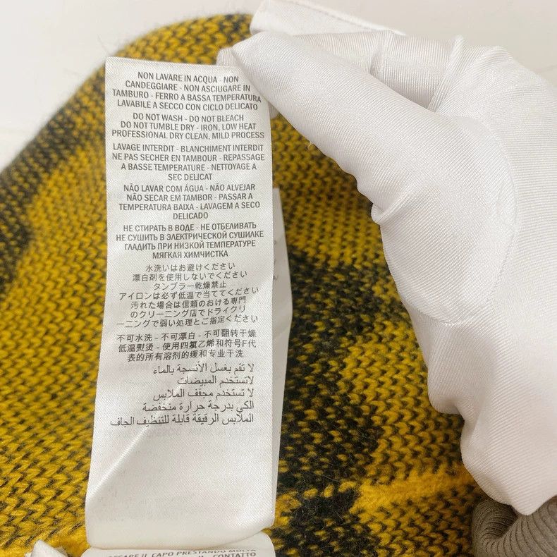 Gucci Gucci Yellow bat print sweater Size US XL / EU 56 / 4 - 8 Thumbnail