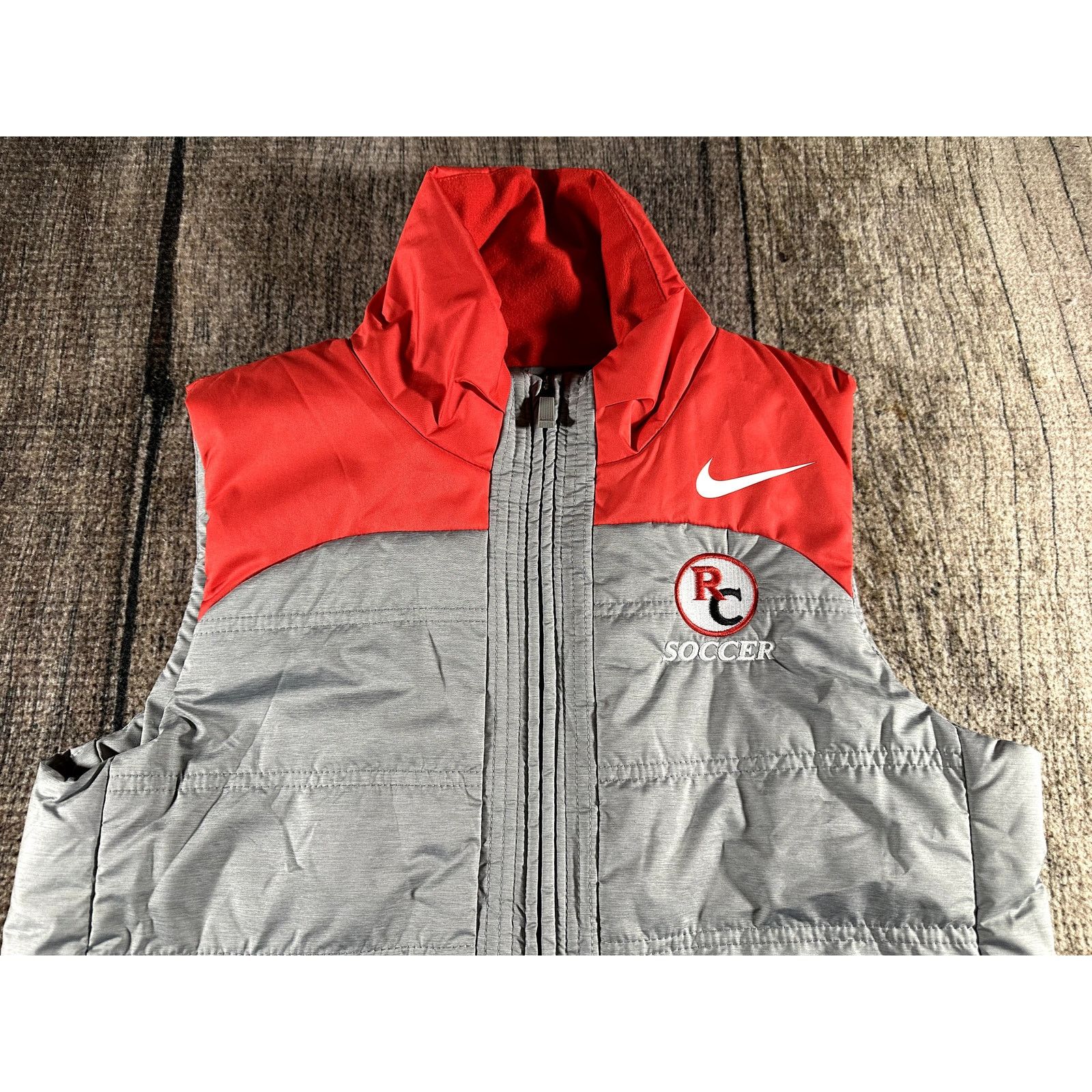 Nike Nike Essential Filled Puffer Vest FTBL Size Womens Medium Size S / US 4 / IT 40 - 2 Thumbnail