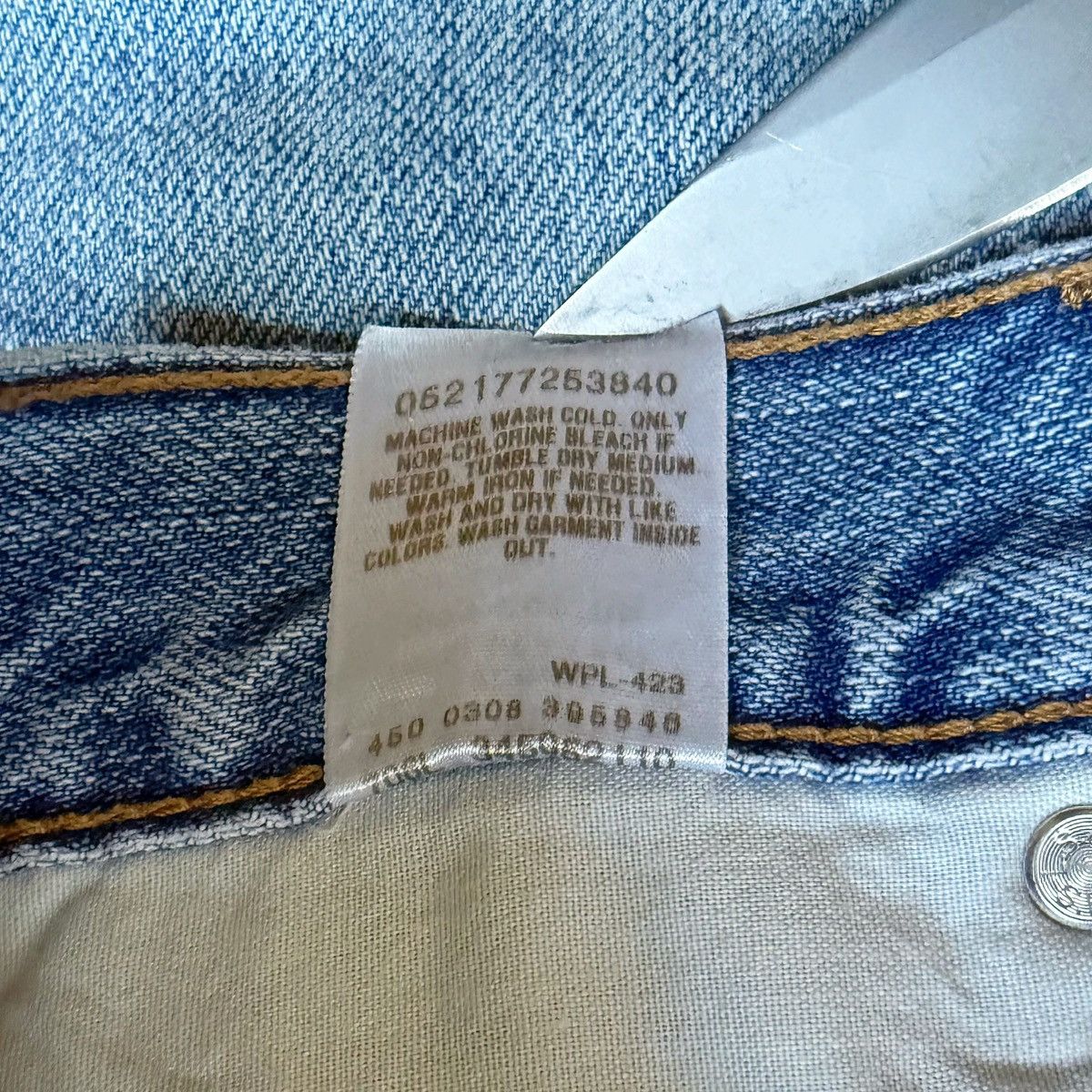 Levi's Vintage Levi’s 505 Regular Fit Jean Shorts Jorts Size US 32 / EU 48 - 4 Thumbnail