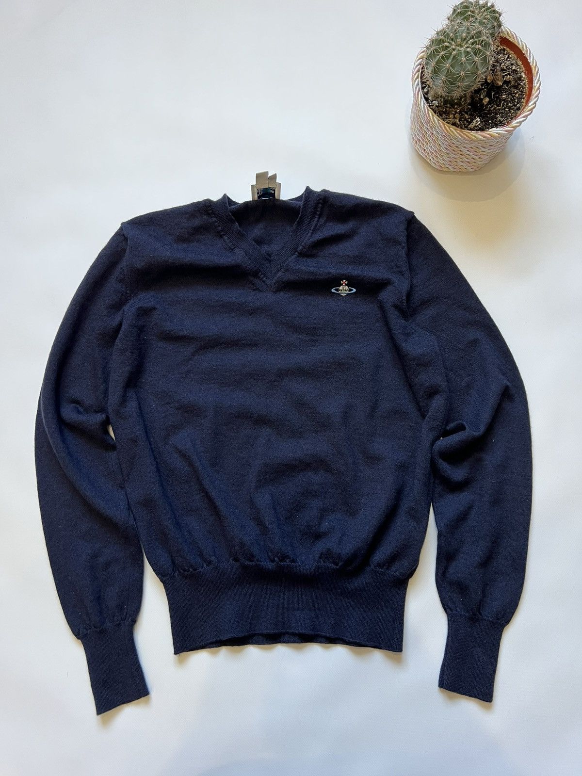 Vivienne Westwood Vivienne Westwood Navy Sweater V Neck Mens Size US M / EU 48-50 / 2 - 1 Thumbnail