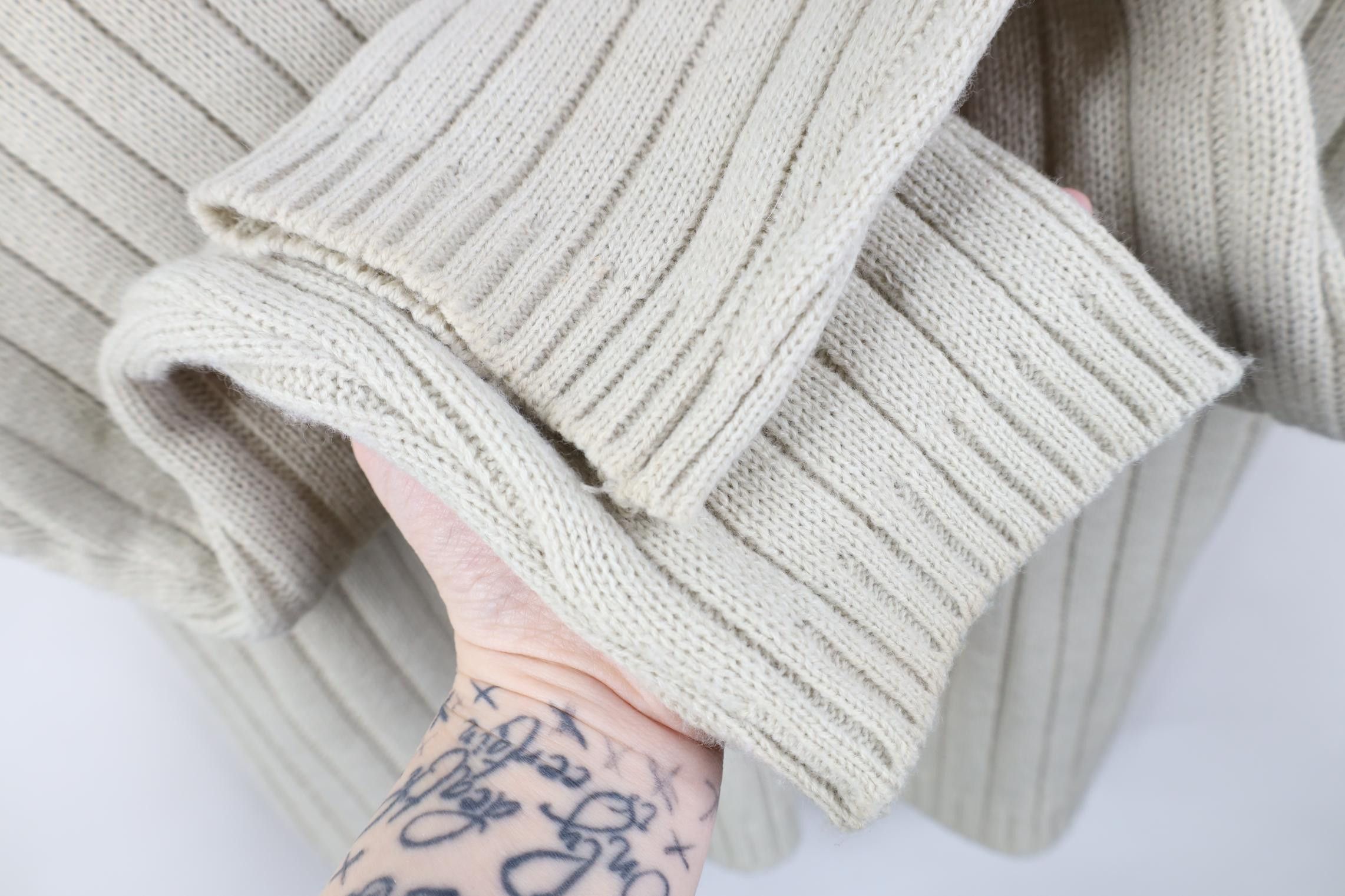 Vintage Vintage 90s Y2K Streetwear Ribbed Knit V-Neck Sweater Size US XL / EU 56 / 4 - 4 Thumbnail