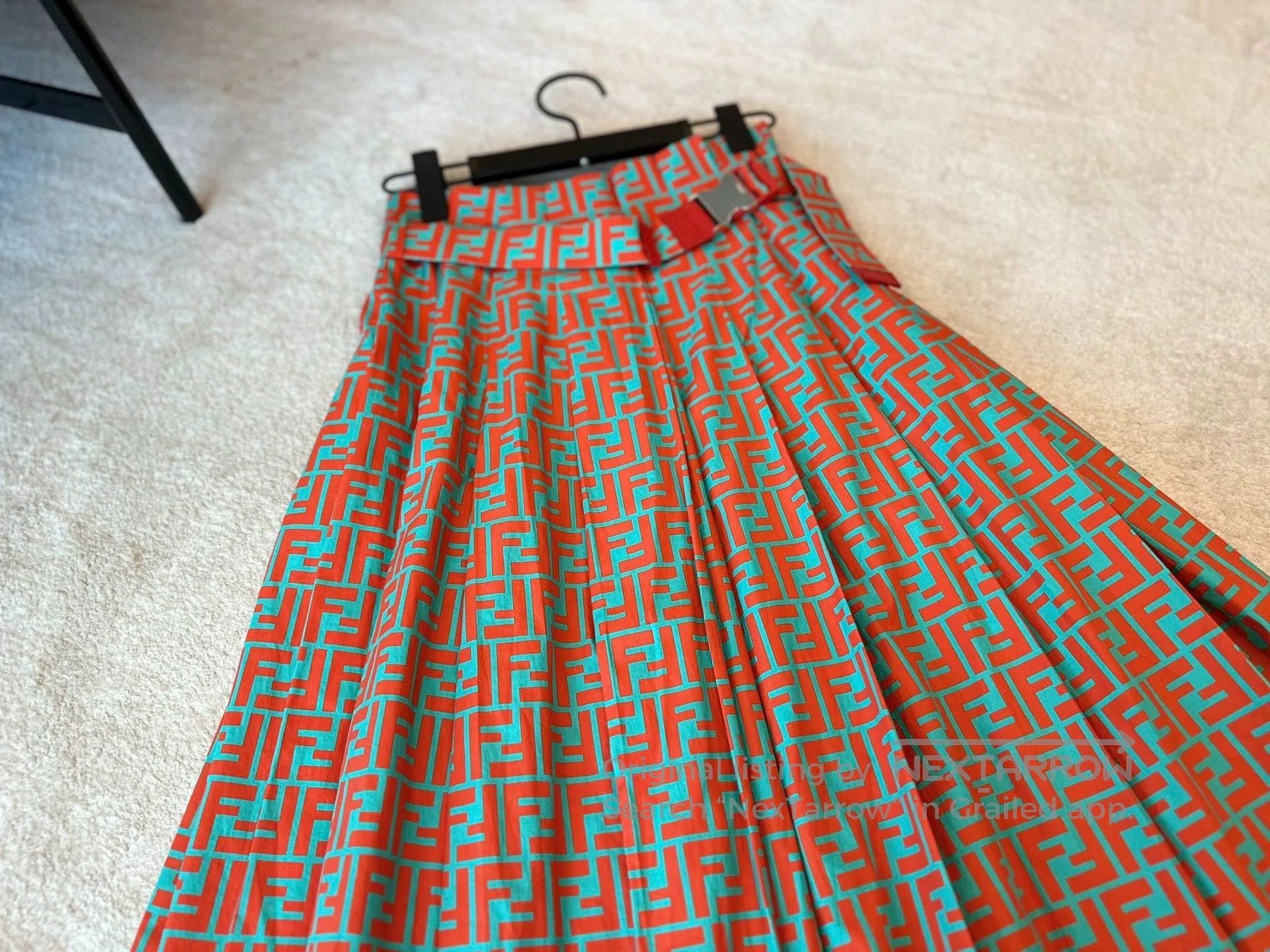 Fendi Fendi Pleated Show Style Skirt Size 36. Size US 36 / EU 52 - 2 Thumbnail
