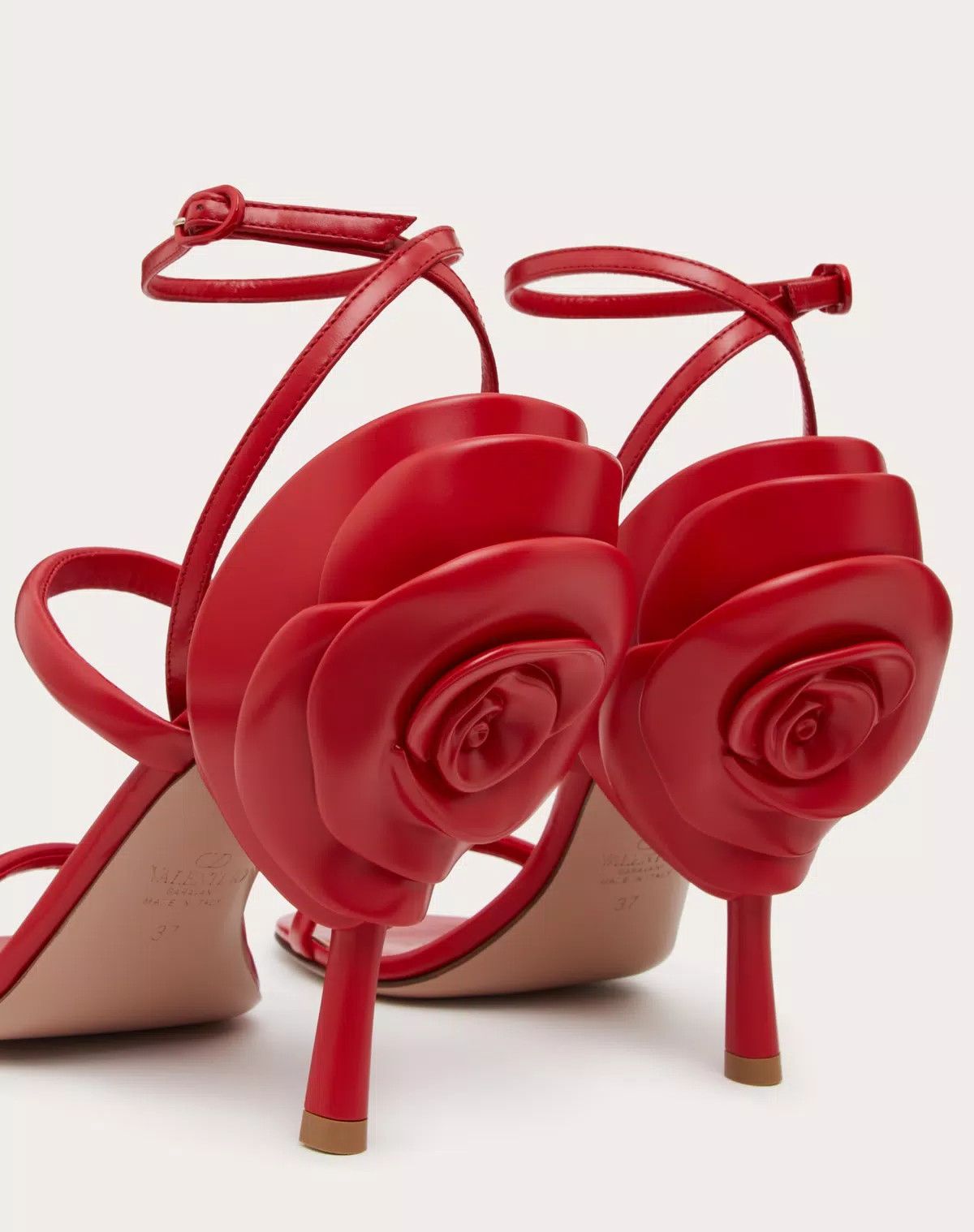 Valentino o1s1wg110426 Rroserouche Sandals 1959 in Calfskin in Red Size US 6 / IT 36 - 5 Thumbnail