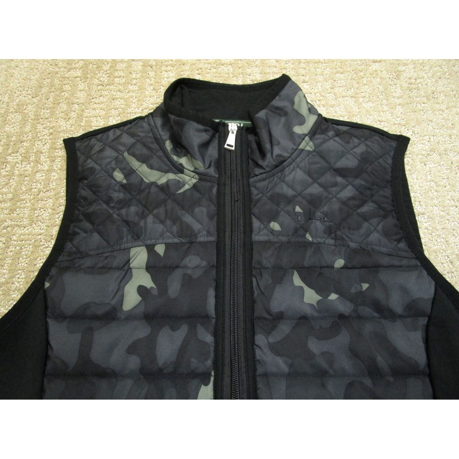 Ralph Lauren Lauren Ralph Lauren Vest Women L Black Camouflage Full Zip Puffer Quilted Jacket Size L / US 10 / IT 46 - 2 Thumbnail