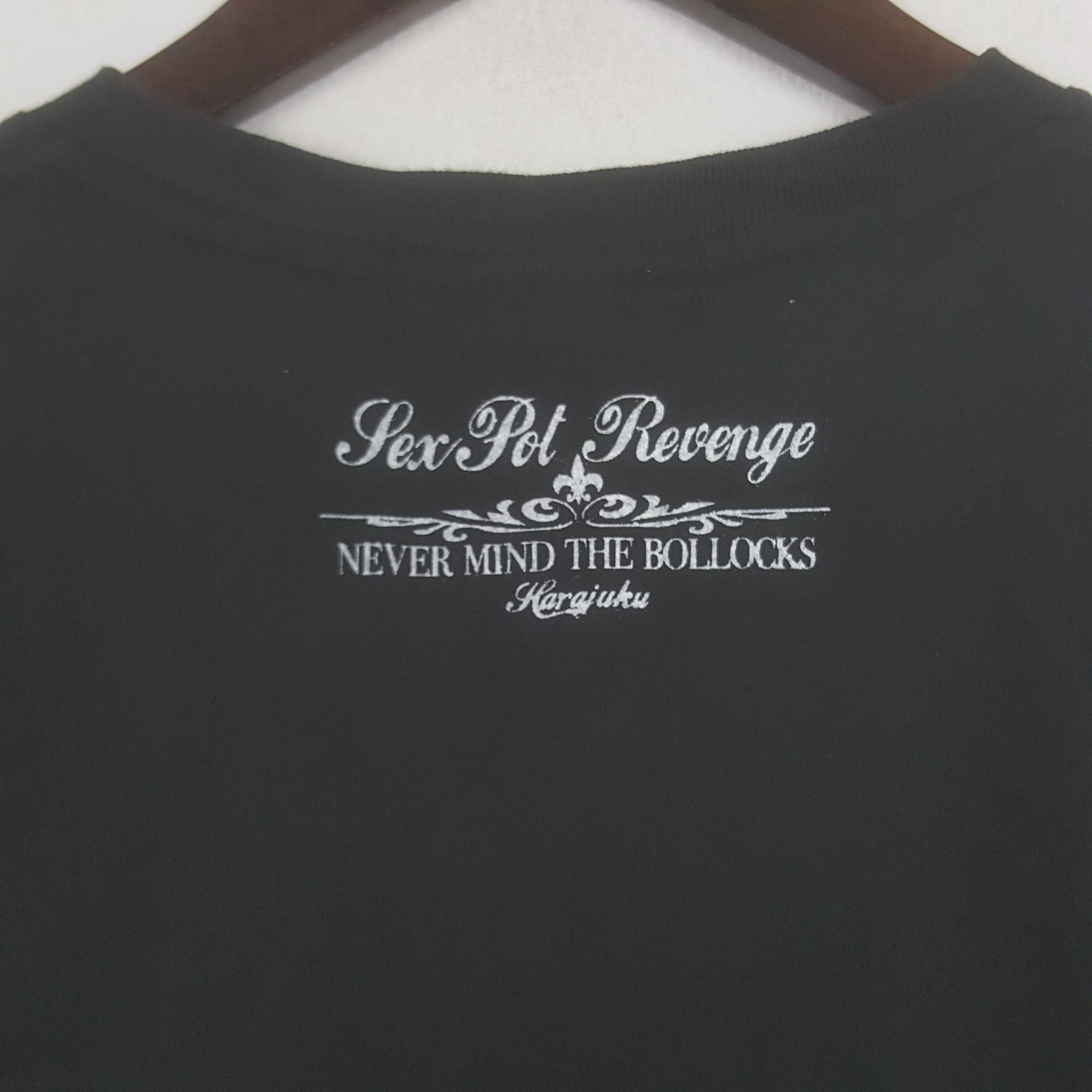 Vintage Vintage Unclen World Without Tshirt Size US M / EU 48-50 / 2 - 4 Thumbnail