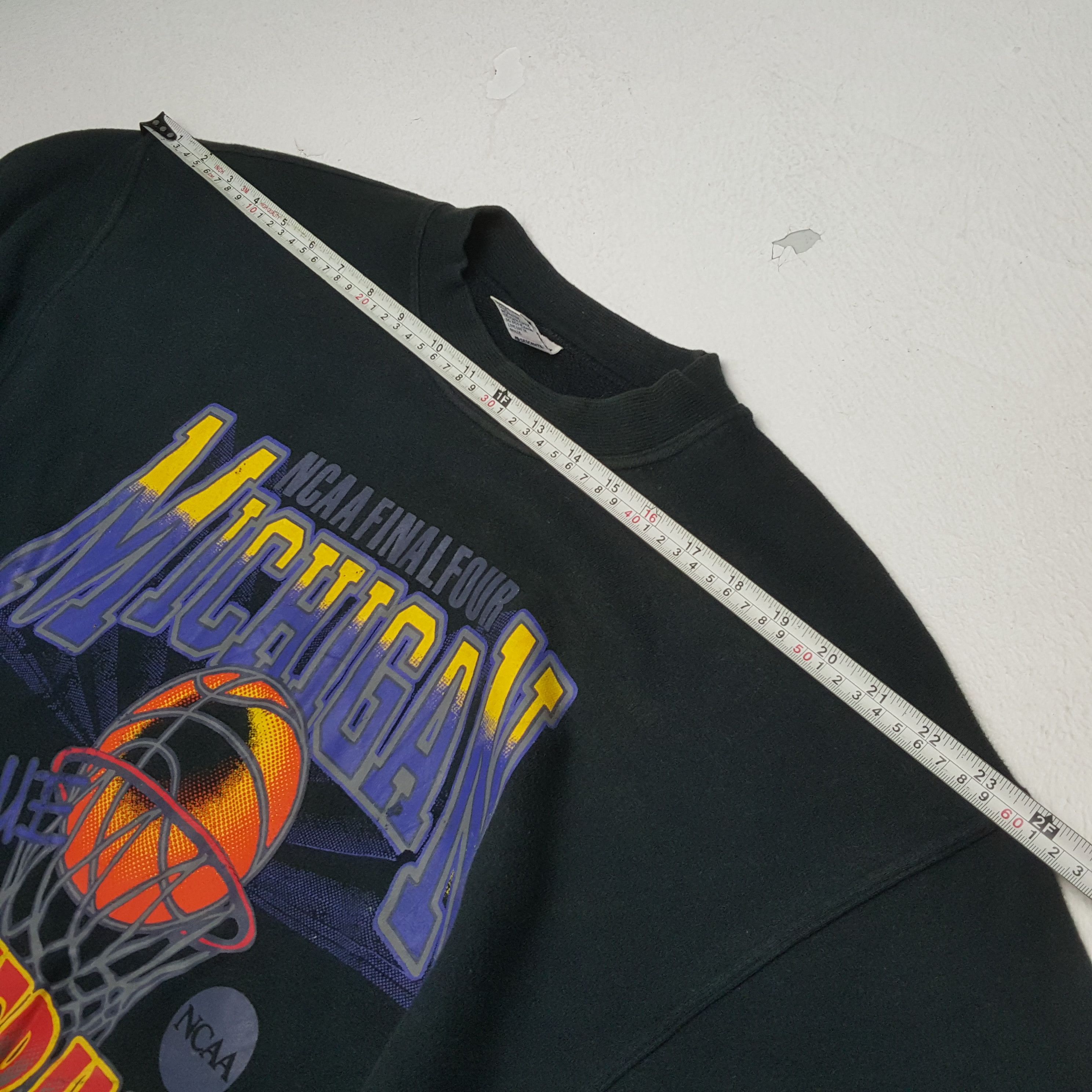 NBA MICHIGAN WOLVERINES NBA Basketball Vintage Sweatshirt Size US L / EU 52-54 / 3 - 4 Thumbnail