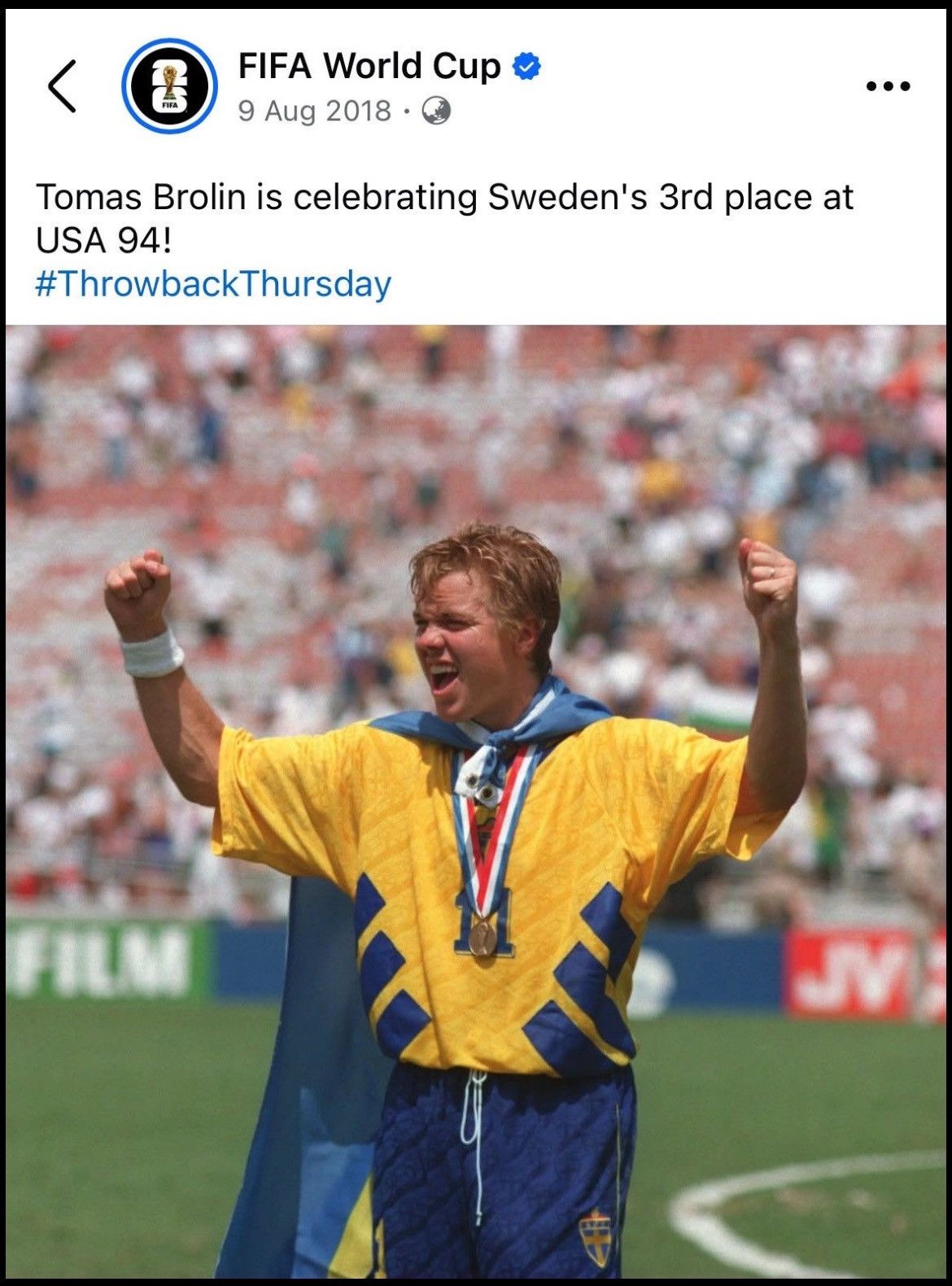 Adidas Sweden 1994/1996 Home ( Golden Generation ) Size US M / EU 48-50 / 2 - 6 Thumbnail