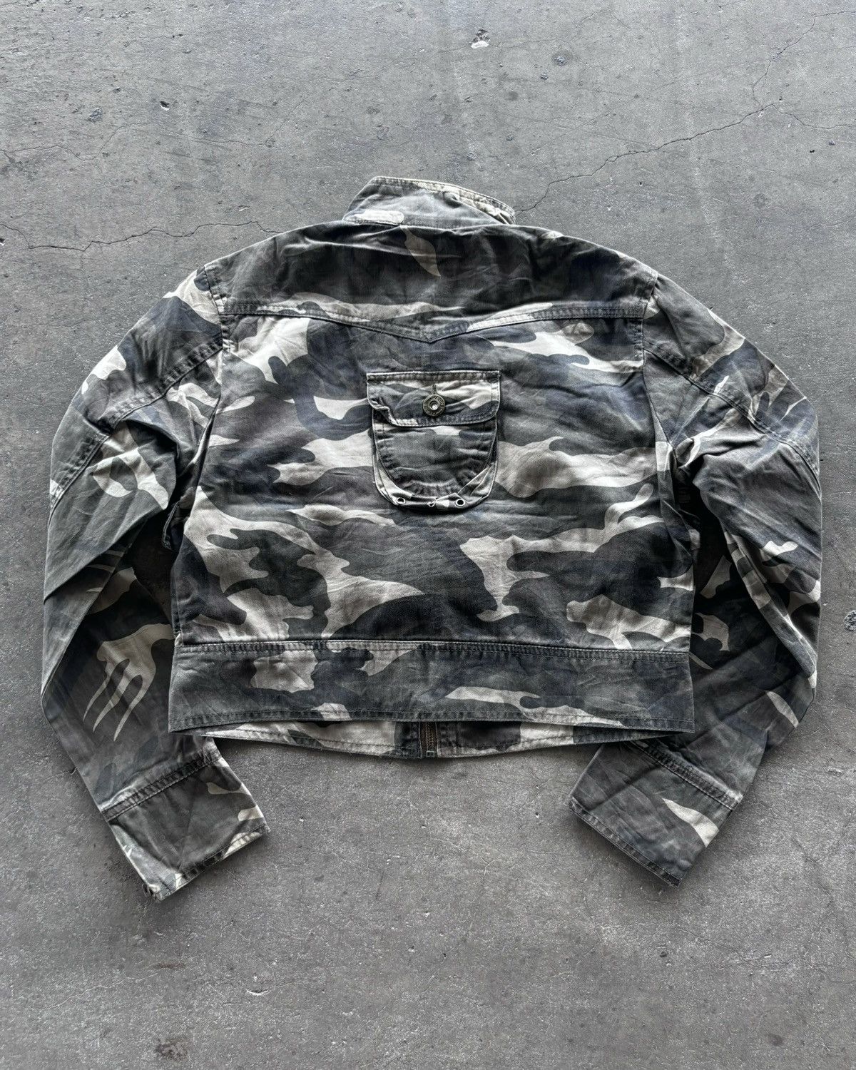 If Six Was Nine × Japanese Brand × Le Grande Bleu (L.G.B.) Camo Cropped Jacket Size US M / EU 48-50 / 2 - 5 Thumbnail