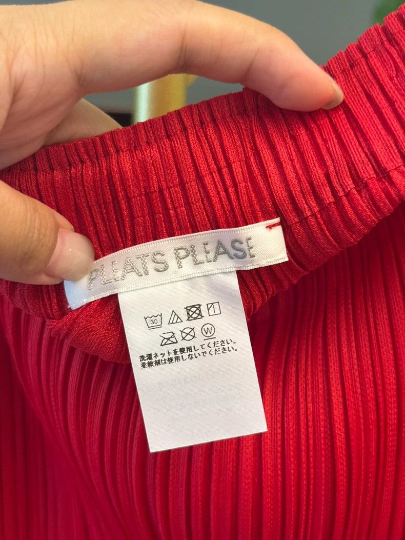 Issey Miyake Issey Miyake size:3 Red skirt Size 42" / US 20 - 3 Thumbnail