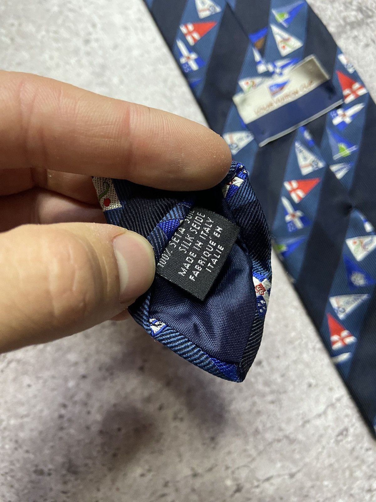 Louis Vuitton Vintage Louis Vuitton Cup Silk Tie Size ONE SIZE - 6 Thumbnail