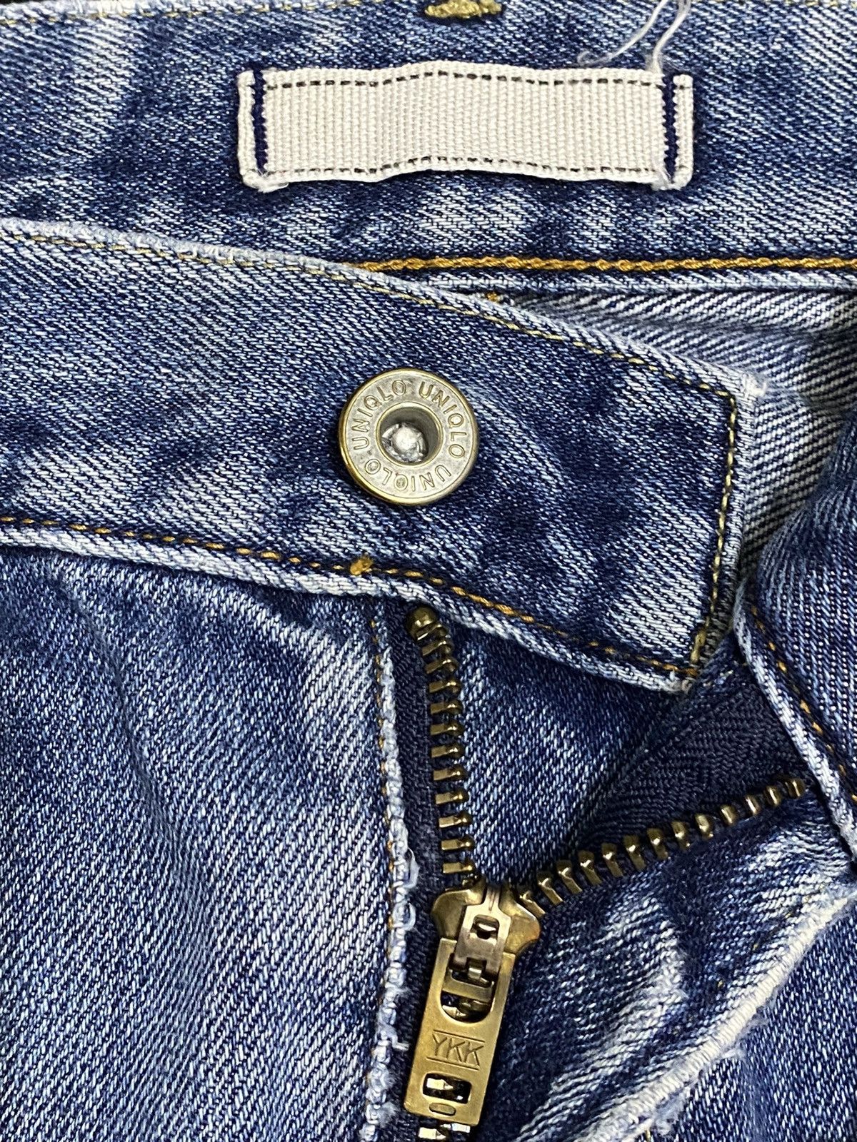 Japanese Brand Vintage Uniqlo Blue Wash Distressed Jeans Size US 32 / EU 48 - 11 Thumbnail