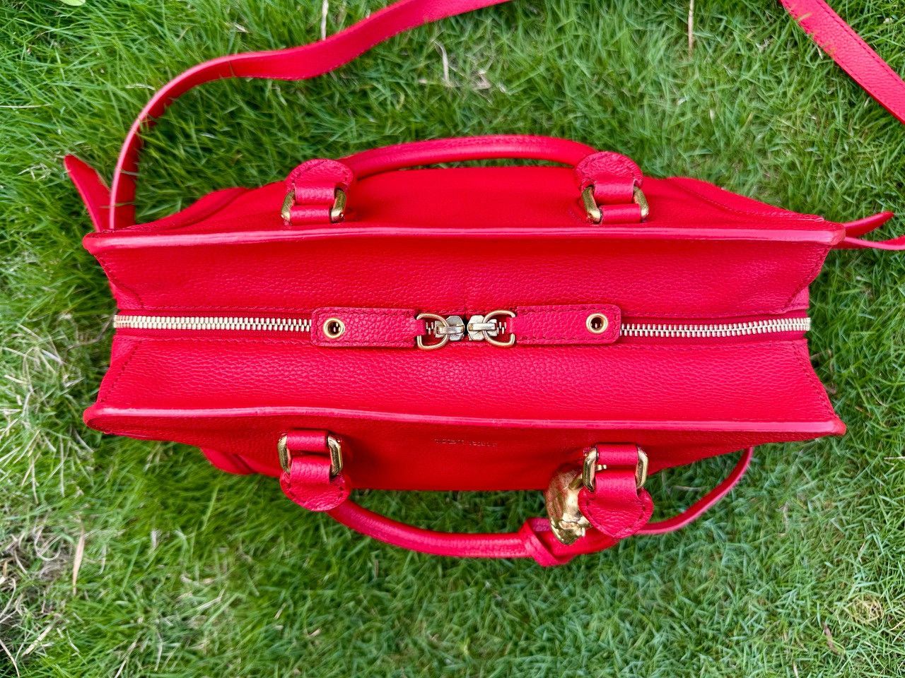 Alexander McQueen Authentic Alexander McQueen Pebbled Leather Tote Bag Size ONE SIZE - 8 Thumbnail