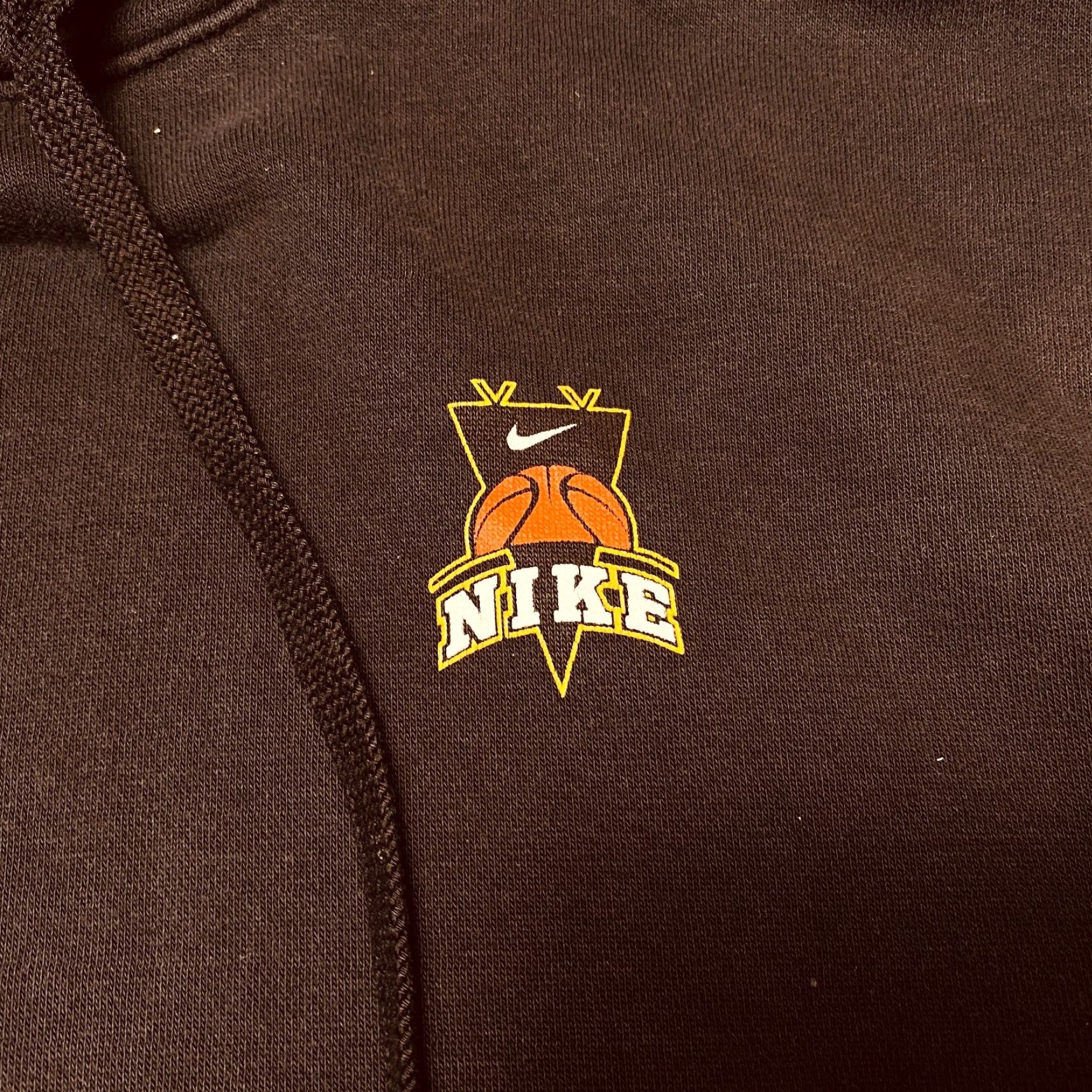 Nike VINTAGE Nike Hoodie Fleece Mens Small Black Nike Basketball Logo Chest Drawstring 7597 Size US S / EU 44-46 / 1 - 5 Thumbnail