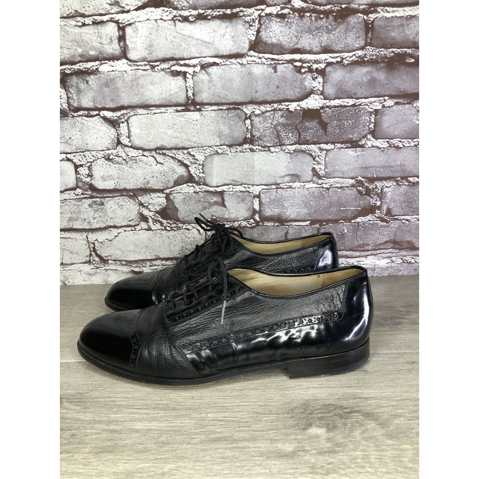 Mezlan Mezlan Cantabria Black Leather Cap Toe Oxfords Dress Shoes M Size US 10 / EU 43 - 1 Thumbnail