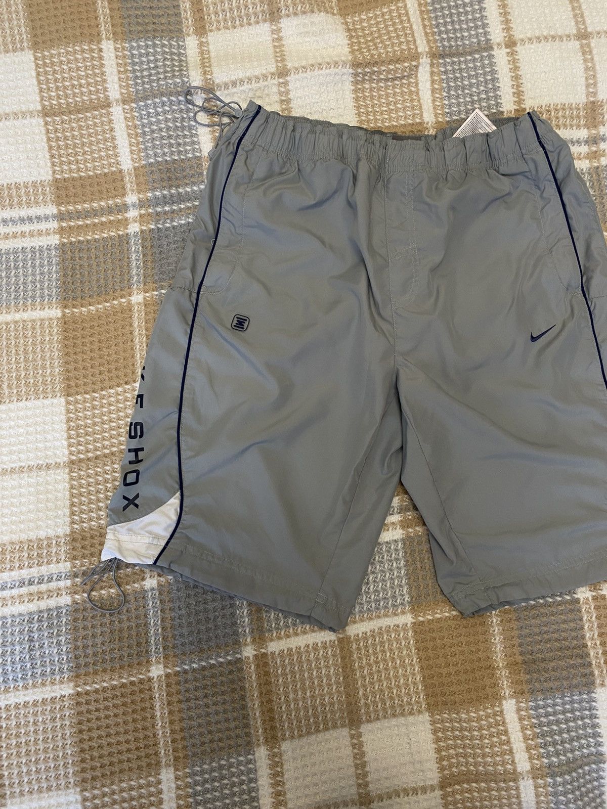Nike Mens vintage nike shox shorts drill y2k cargo acg Size US 32 / EU 48 - 2 Thumbnail