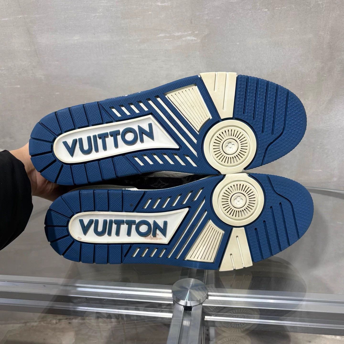 Louis Vuitton LV Trainer White Blue Denim UK9 / 43 Size US 10 / EU 43 - 7 Thumbnail