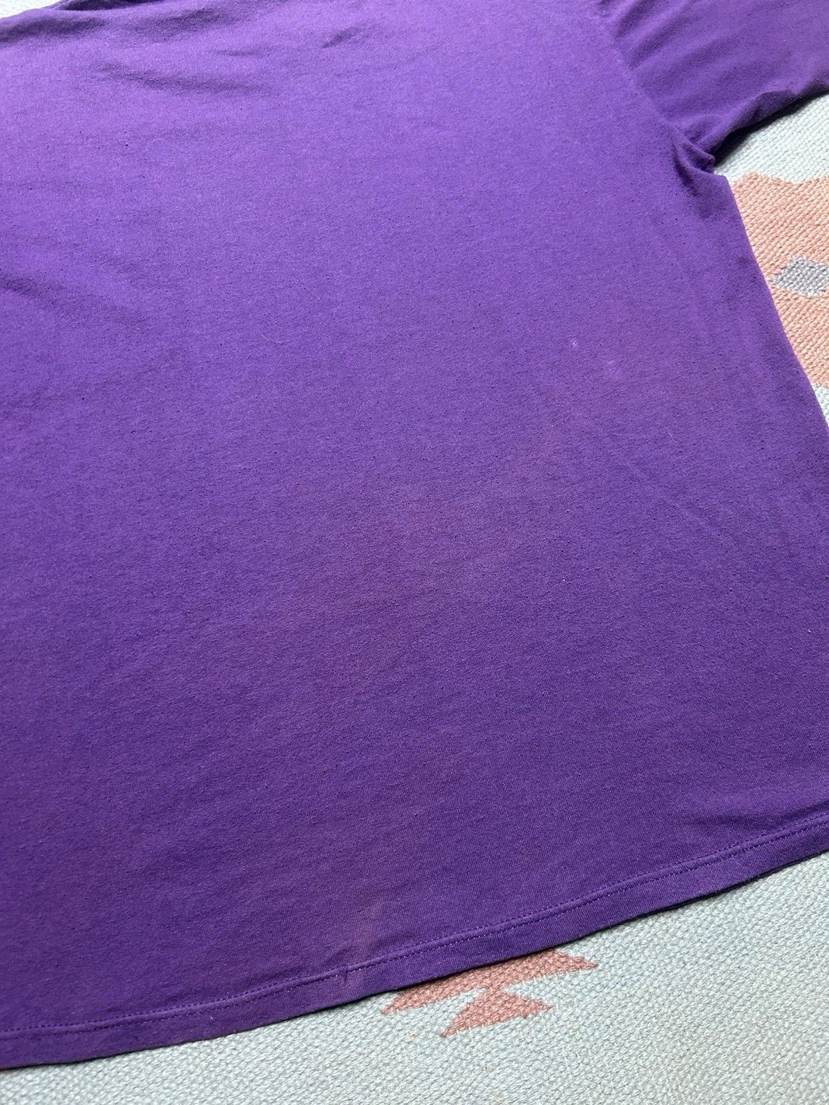 Vintage 80s pocket t shirt blank plum jerzees single stitch soft L Size US L / EU 52-54 / 3 - 9 Thumbnail