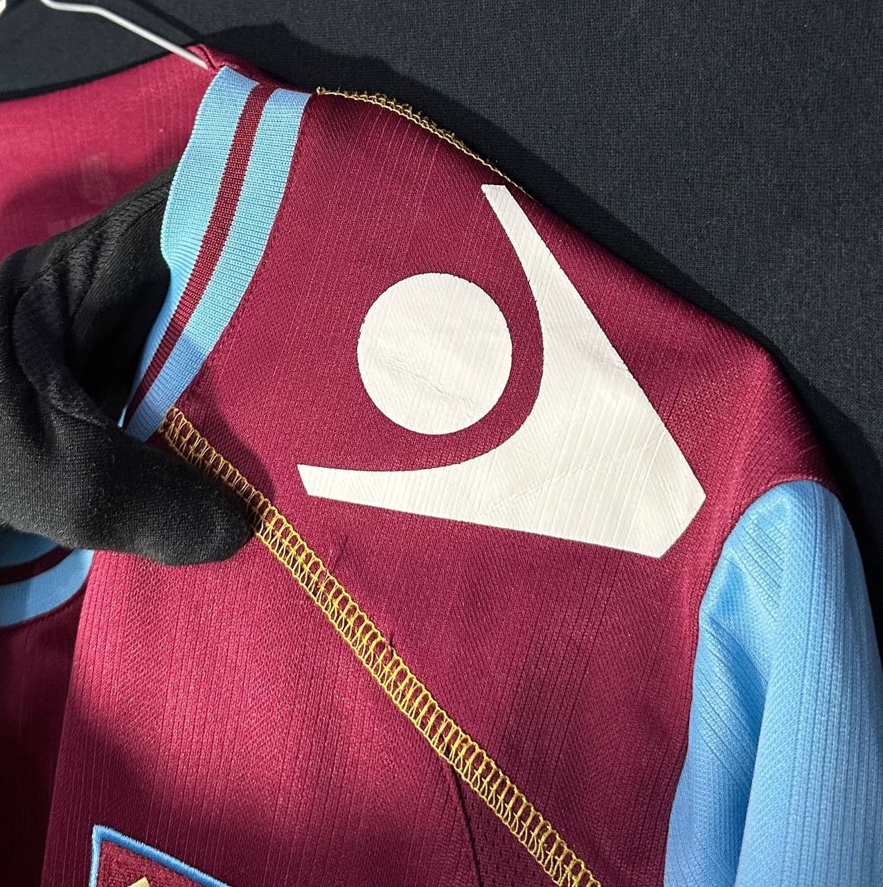 Macron WestHam United 2011 - 2012 NOLAN Home football jersey Macron Size US M / EU 48-50 / 2 - 4 Thumbnail