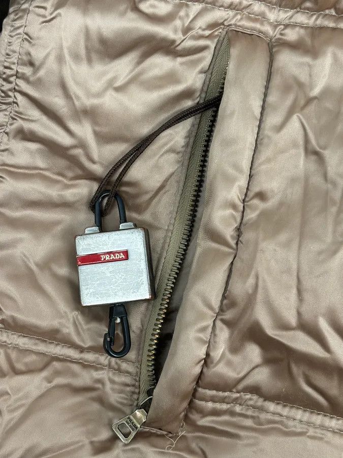 Prada 2000s Prada Beige Premium Shearling Collar Ski Puffer Jacket Size US M / EU 48-50 / 2 - 9 Thumbnail