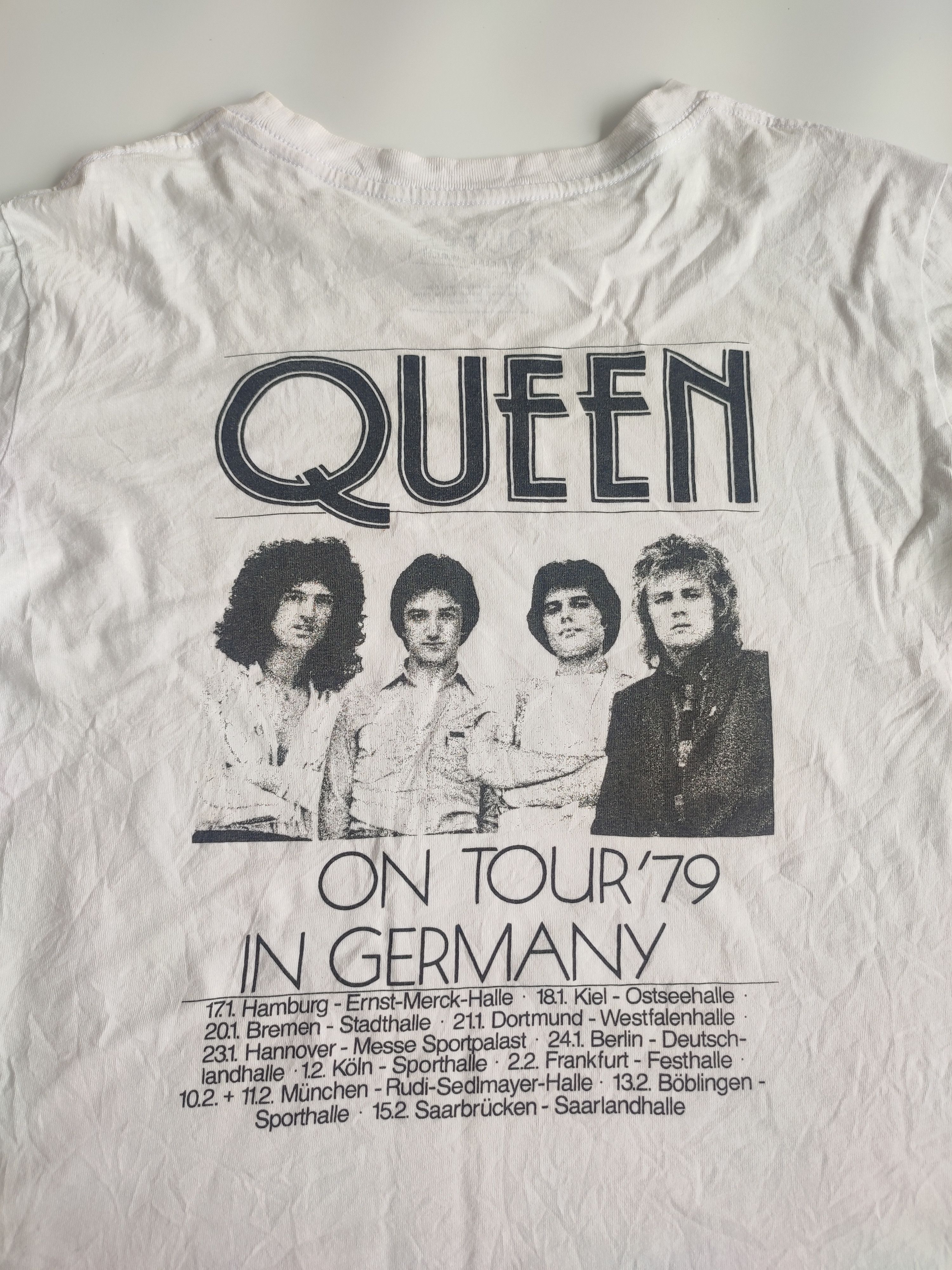 Band Tees QUEEN MERCHANDISE TOUR 2020 TSHIRT Size M / US 6-8 / IT 42-44 - 4 Thumbnail