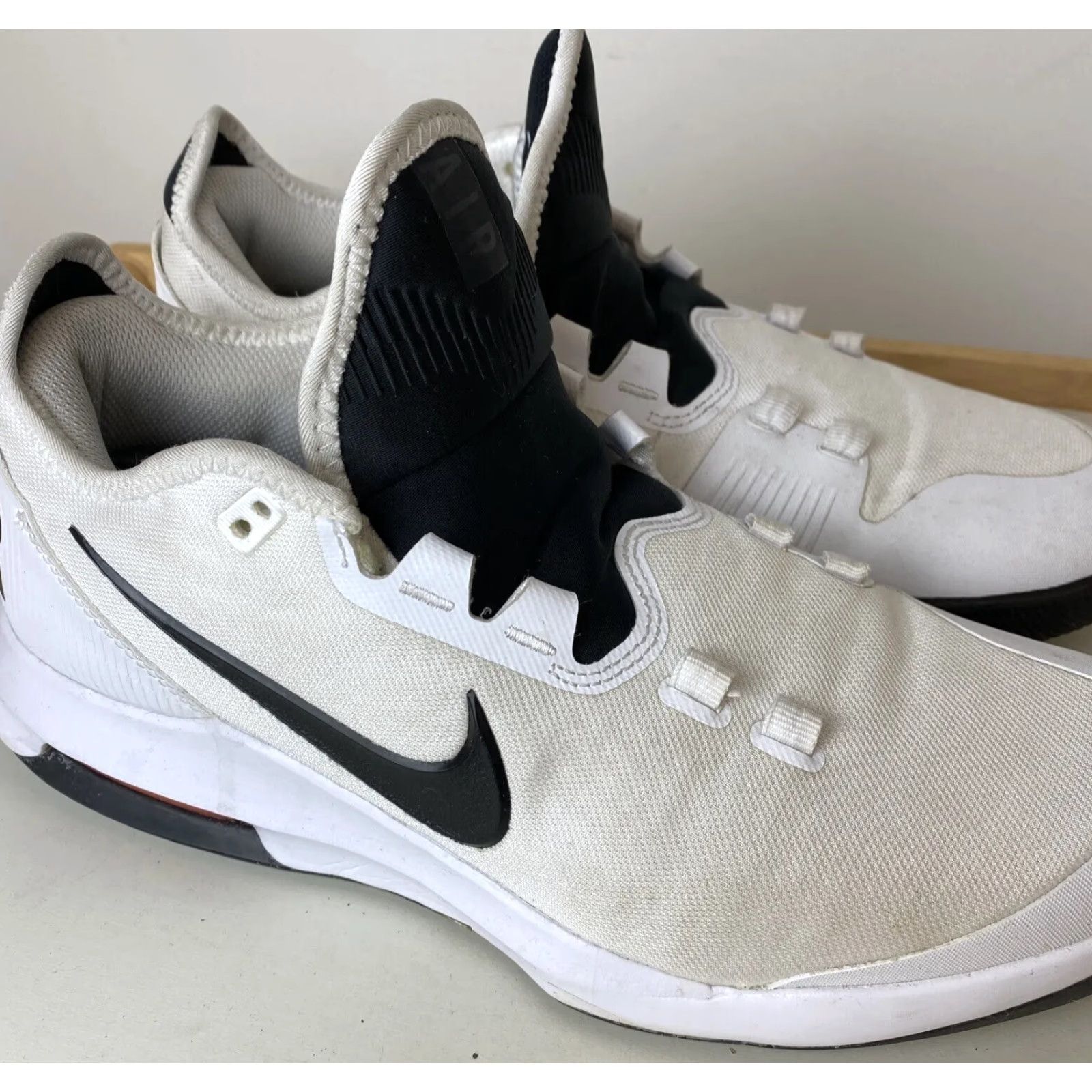 Nike Nike Air Max Wildcard HC Mens Sneaker AO7351-100 White/Black-WHITE 9 S1 Size US 8 / EU 41 - 2 Thumbnail